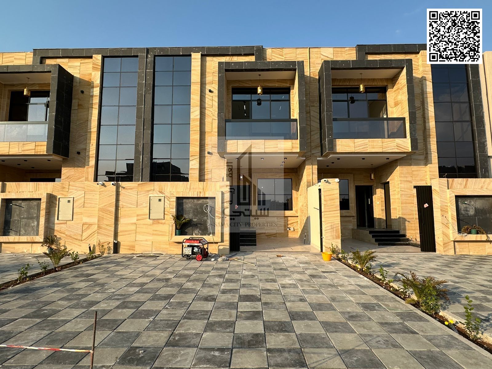 For sale: Super deluxe villa in Al-Haliyo 2 area, large setback, freehold ownership for all nationalities, fees included.