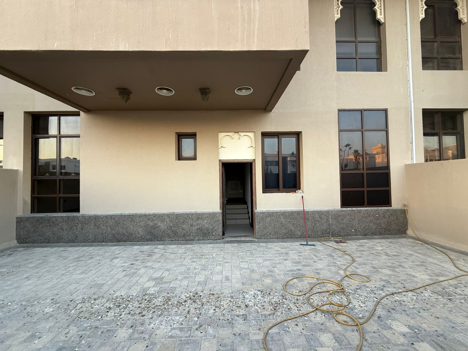 4Master BHK Villa + Made | Open View | Large Yard | Al Riffa