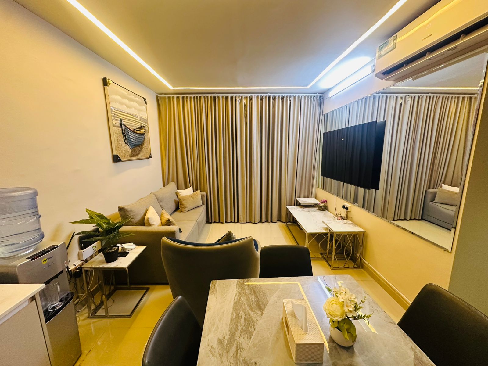 Furnished 3 bedroom hall / balcony / central AC / central gas / free internet included / prime location near services / easy access Dubai Ajman.