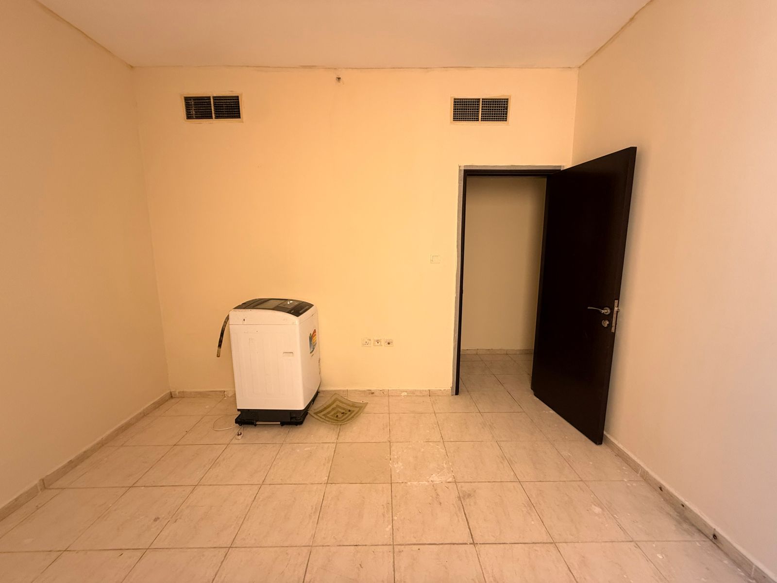 1Bhk - Al Majara - Central Ac - Spacious area - families.