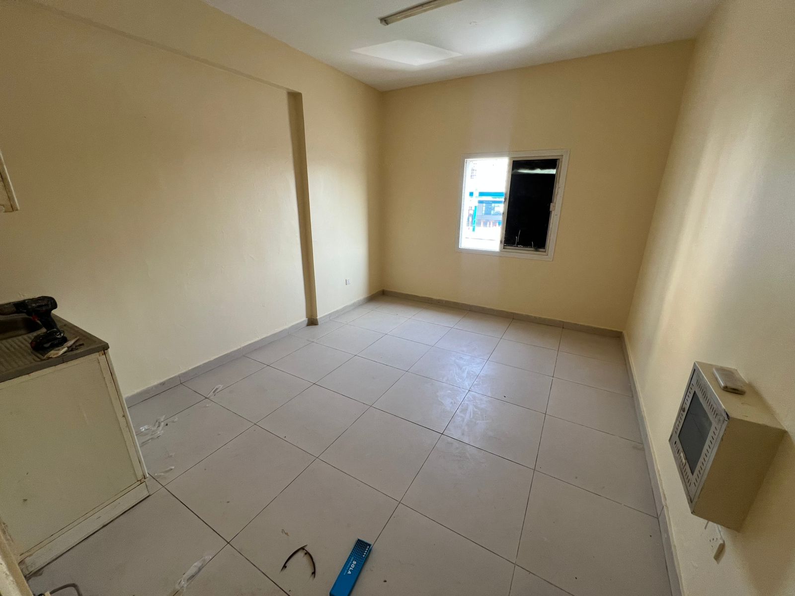 Studio for annual rent in Al Rashidiya - Ajman An excellent opportunity to live in a vibrant and distinguished location in Ajman, a studio for annual