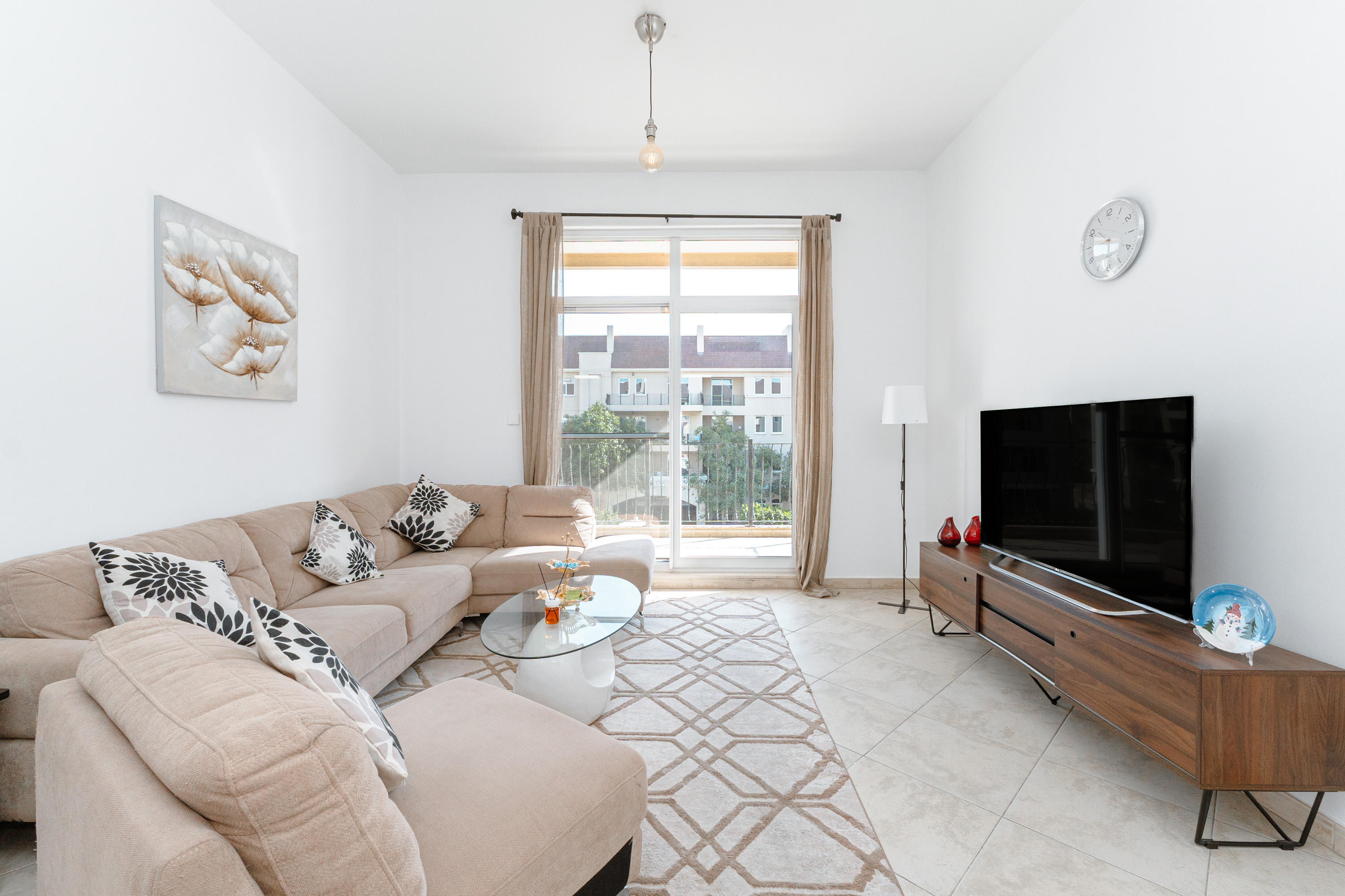 Motor City | Weston Court 1BR | Free WiFi