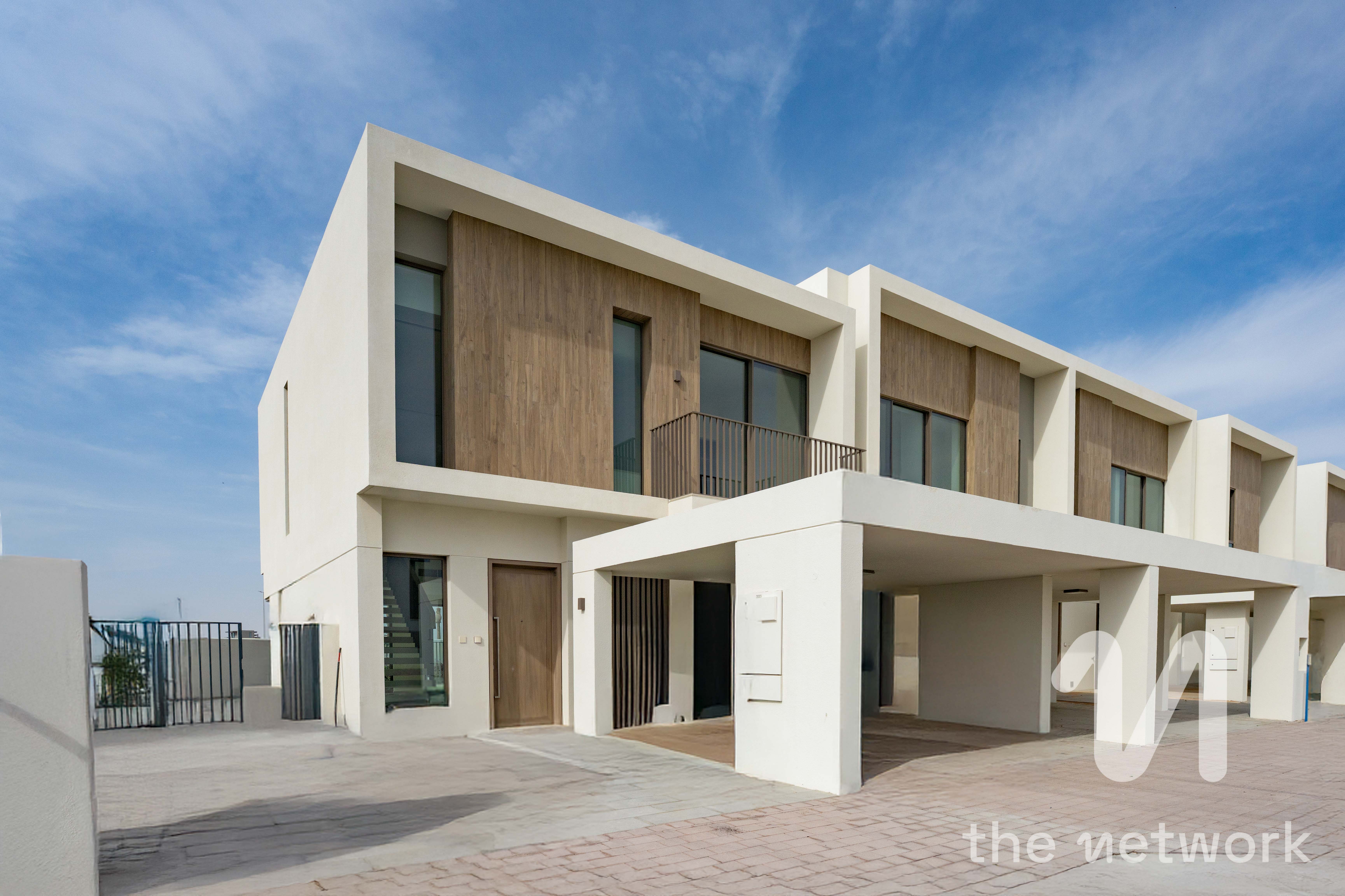 Single Row | Corner Unit | 4 Bed Townhouse