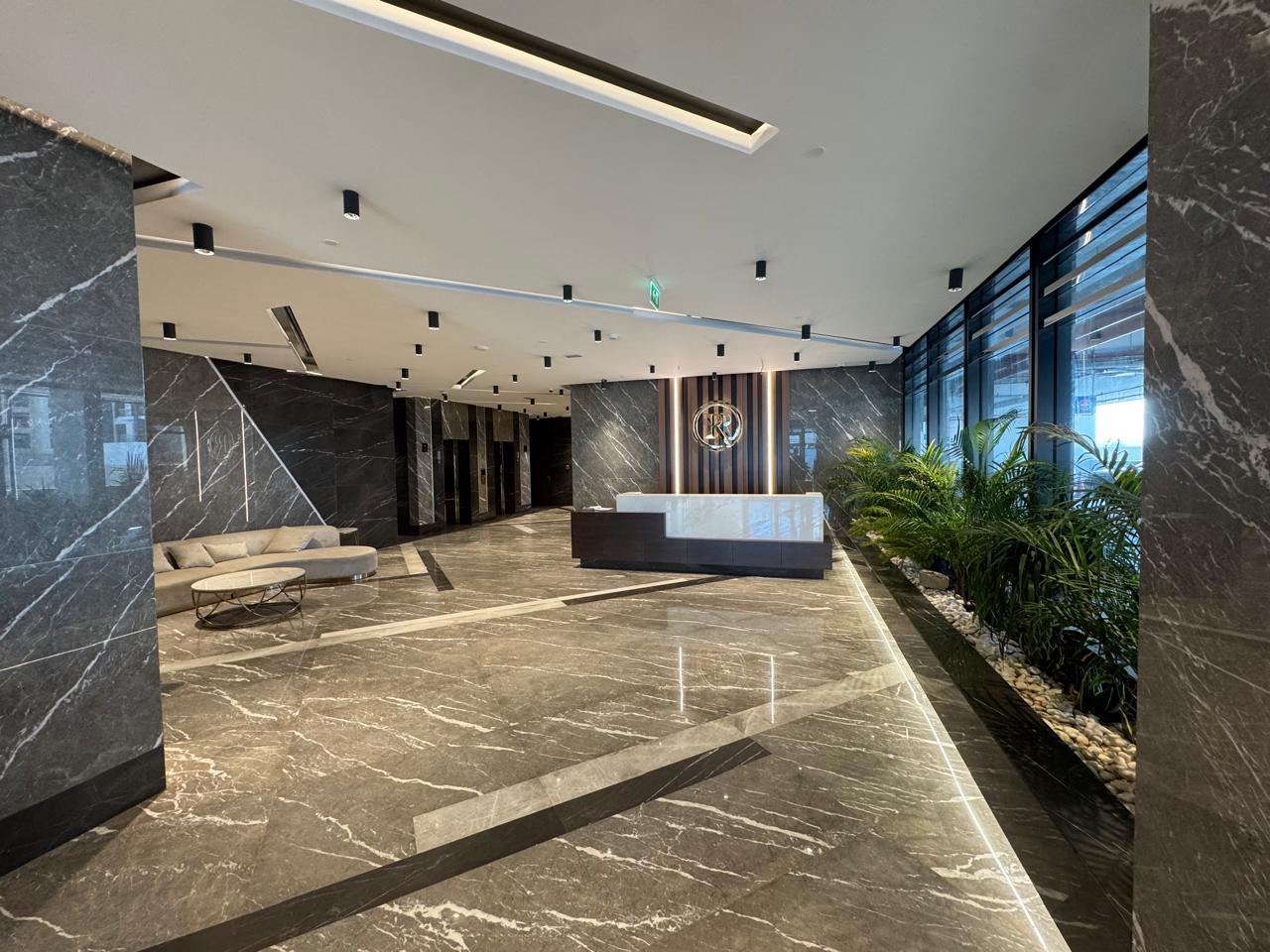 LUXURY | LARGE 2Bhk | POOL & GYM