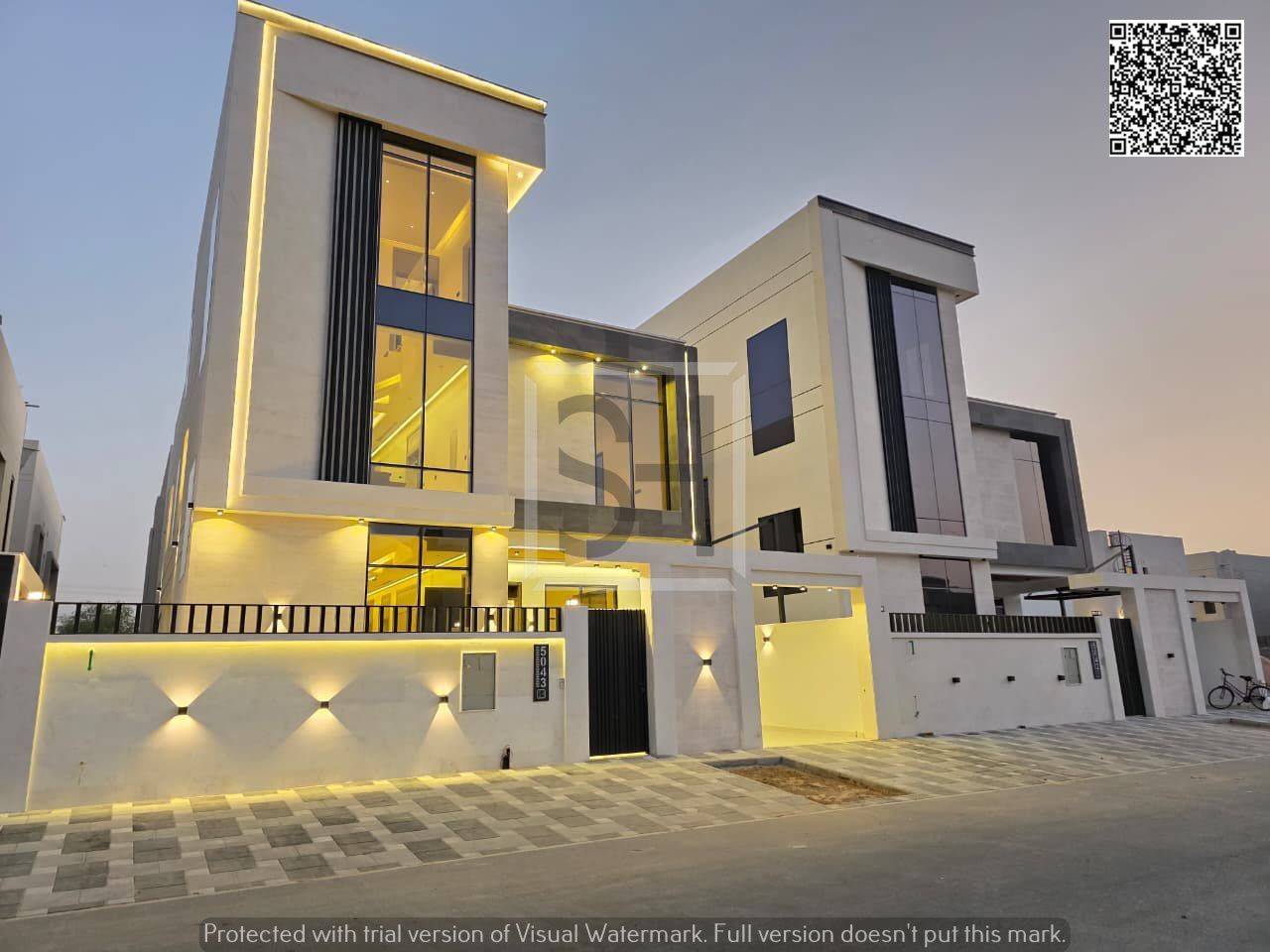 For sale: a fully furnished villa with a strategic location close to all services, schools, and shopping centers.