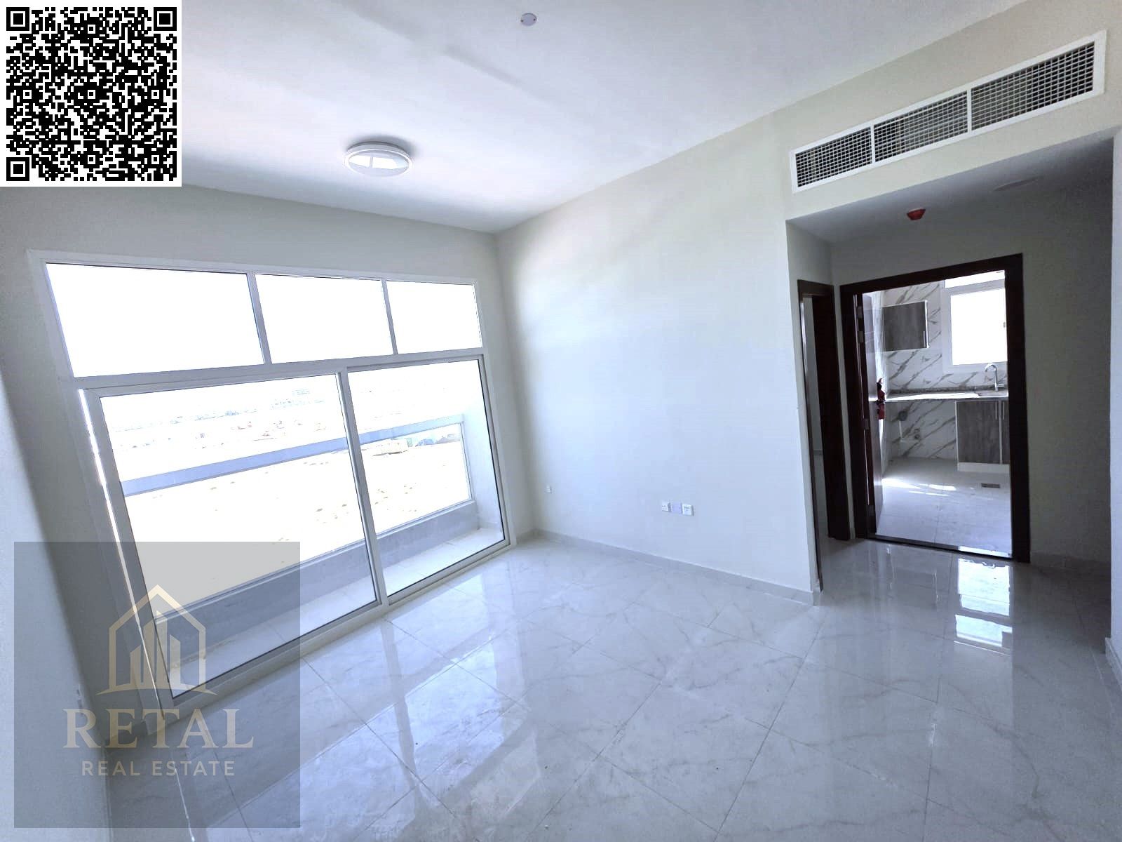 Apartment with an open view, brand new, first occupant, good price, ready to move in.