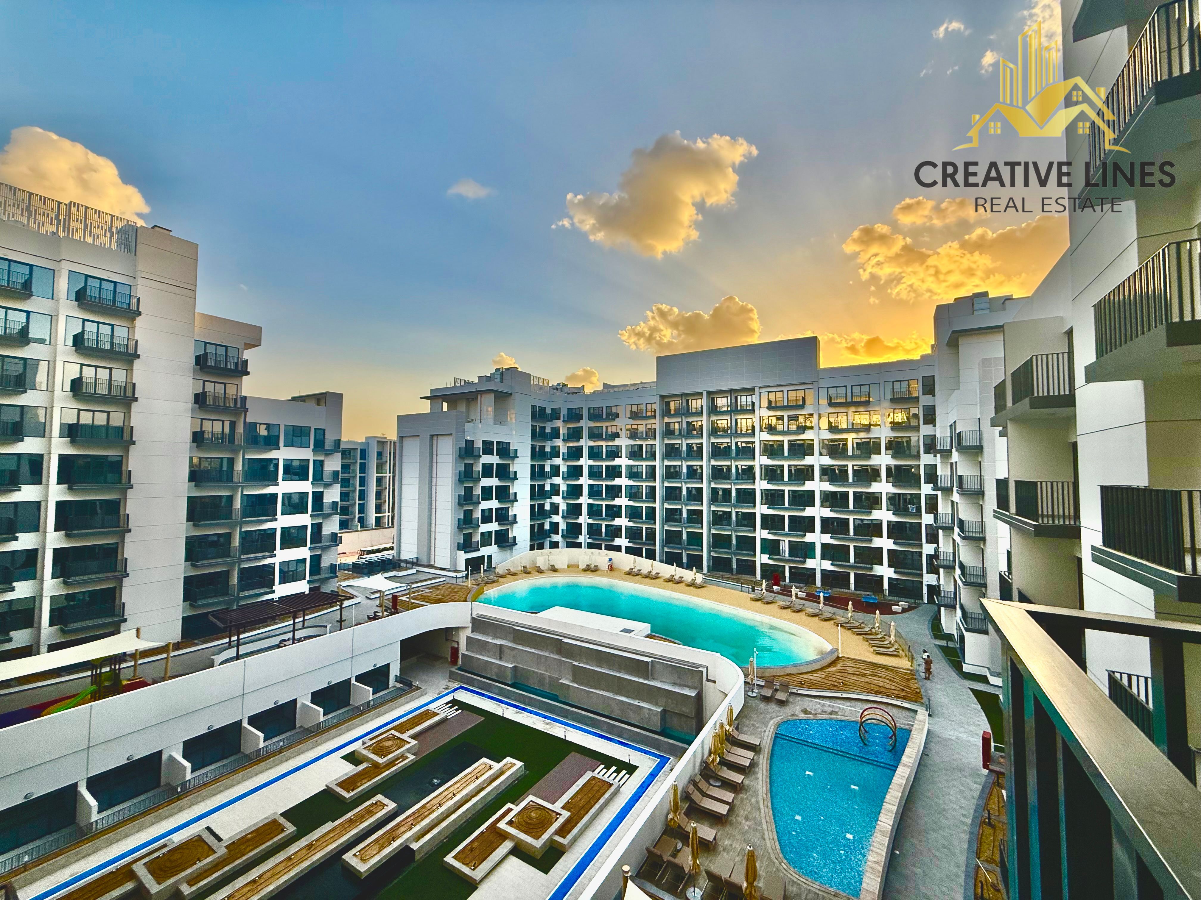 Brand new // Ready to move inn// All amenities// Pool view