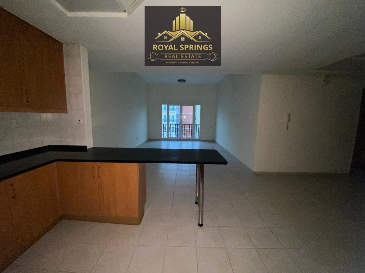 BEAUTIFUL 2 BHK FLAT// READY TO MOVE IN //DISCOVERY GARDEN//WITH GREEN SURROUNDING// 131364.65 SQ FEET//.