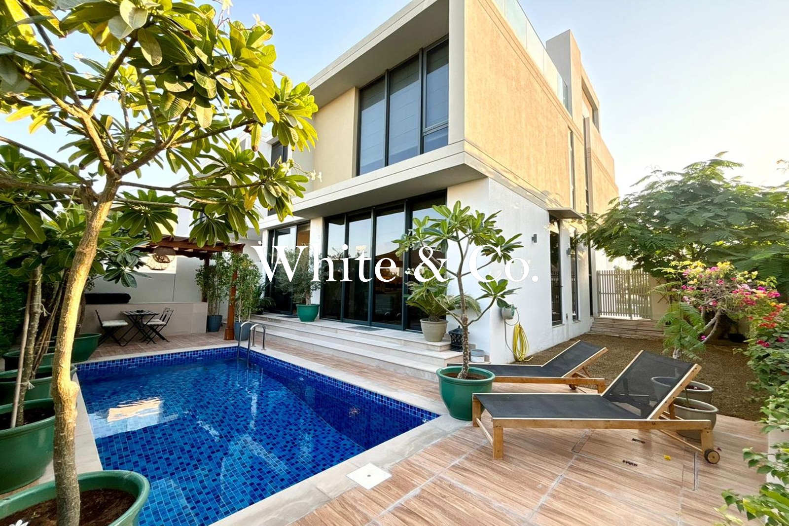 Extended I Pool & Roof Terrace I High ROI