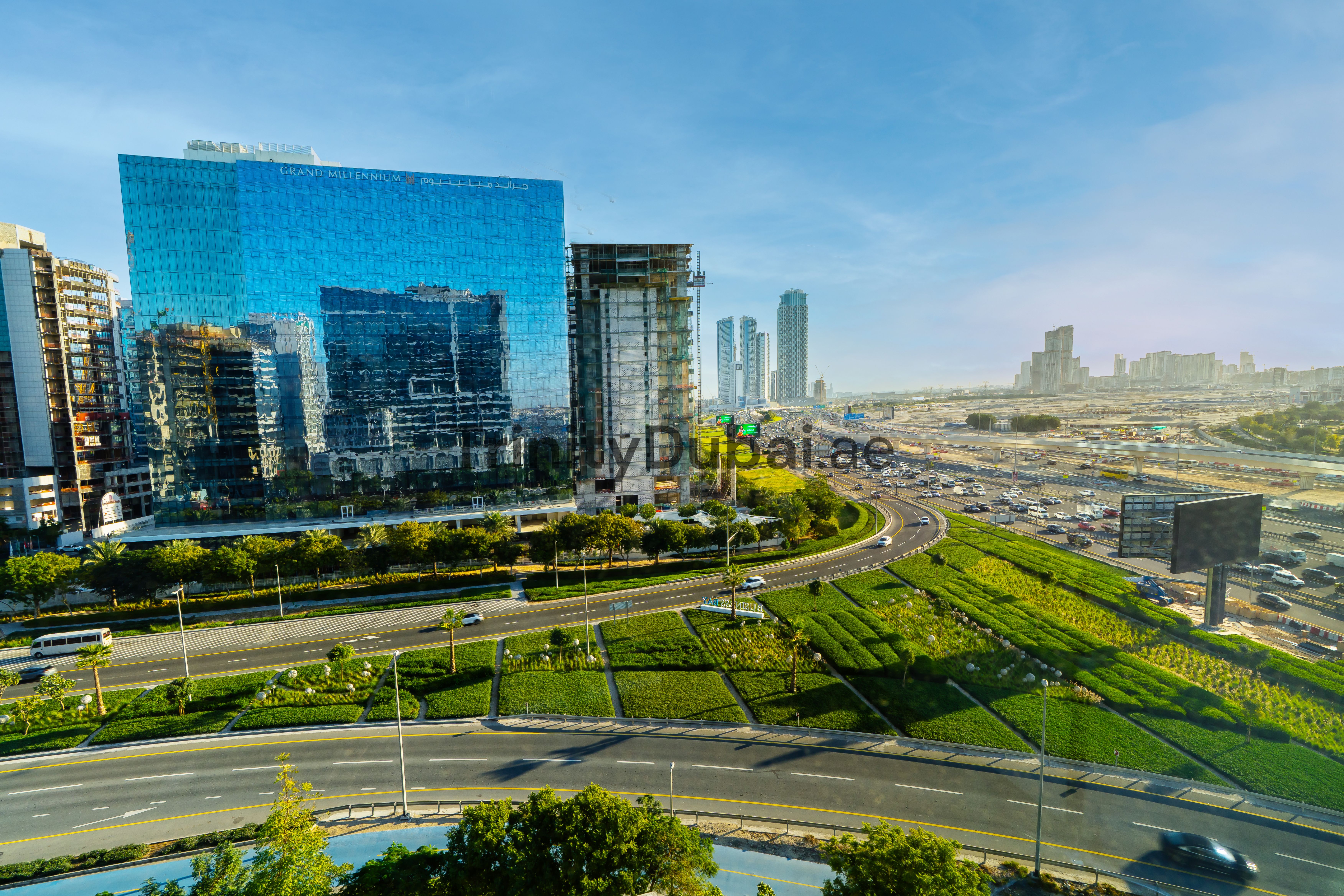 Combined Office | Al Khail Road View | Corner-Unit