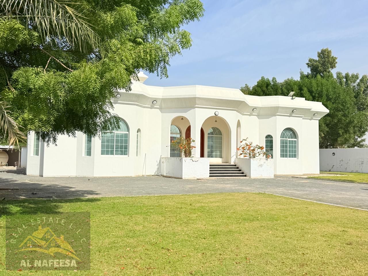 Spacious Independent 4 Bedroom Single Storey Villa | Massive Front Yard | Mizhar First