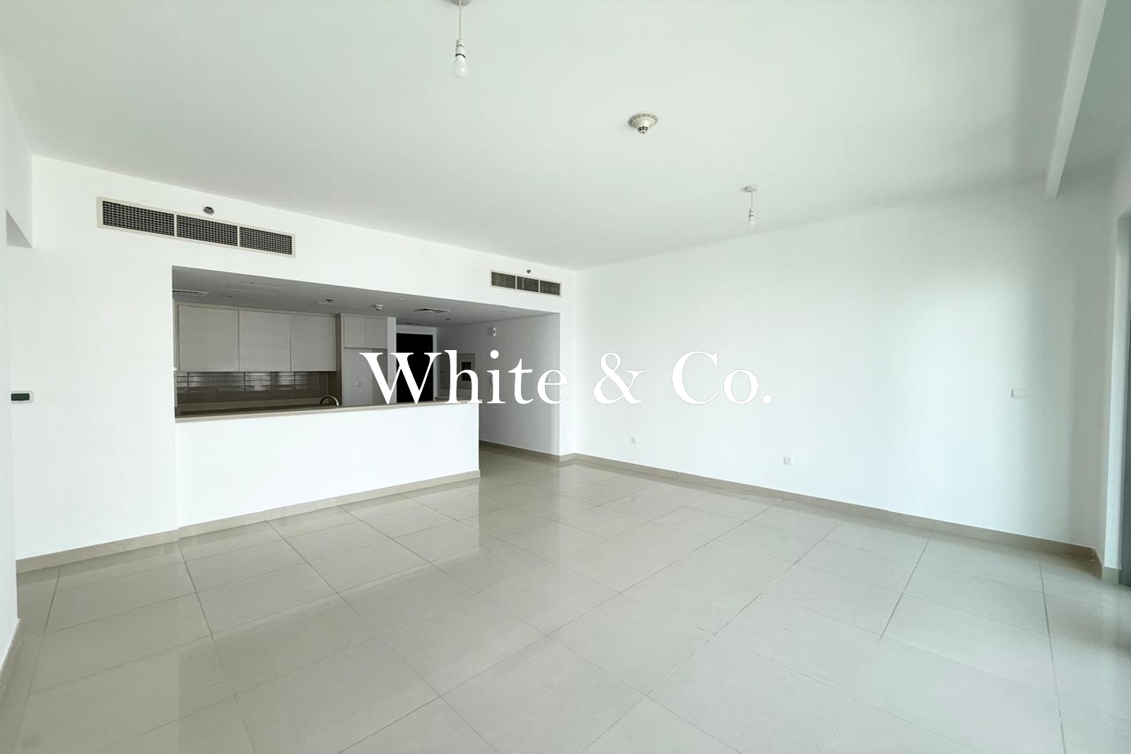 Mid Floor | Spacious | Harbour Views