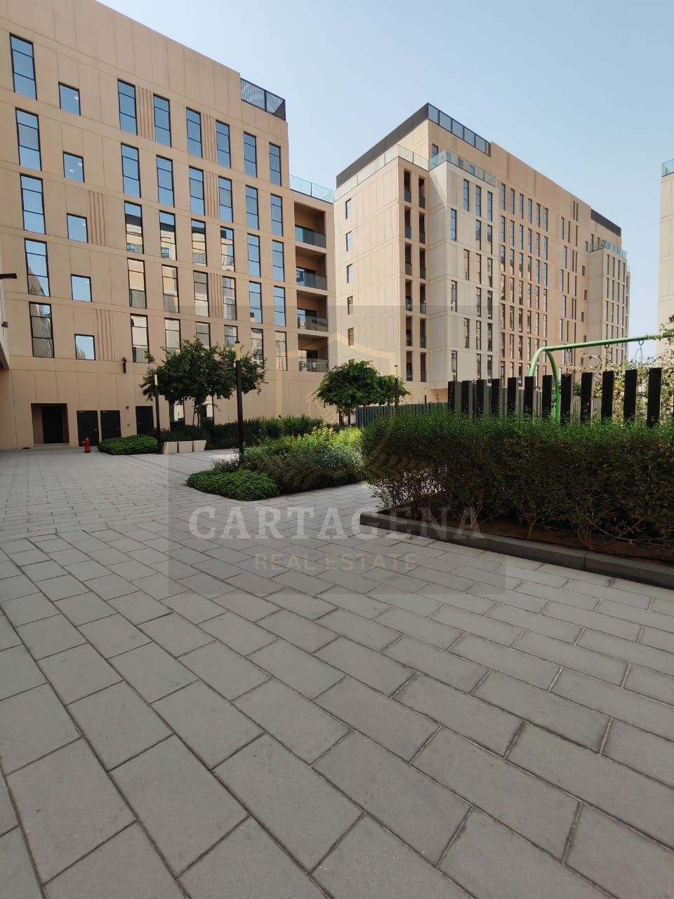 Stunning 1 BR Apartment in Souks Residential - Semi Furnished