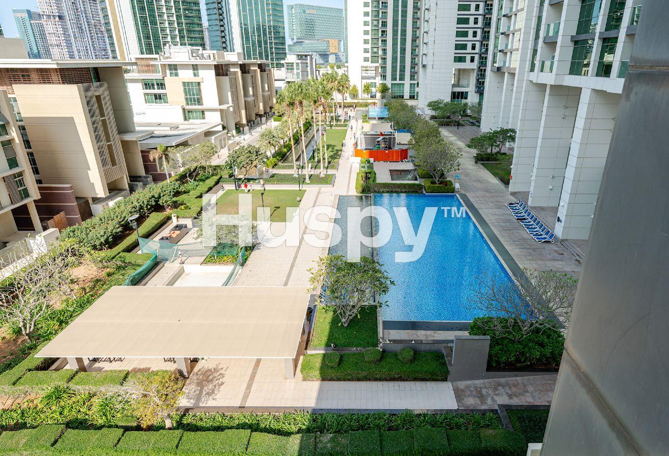 Vacant | Huge Layout | Pool View
