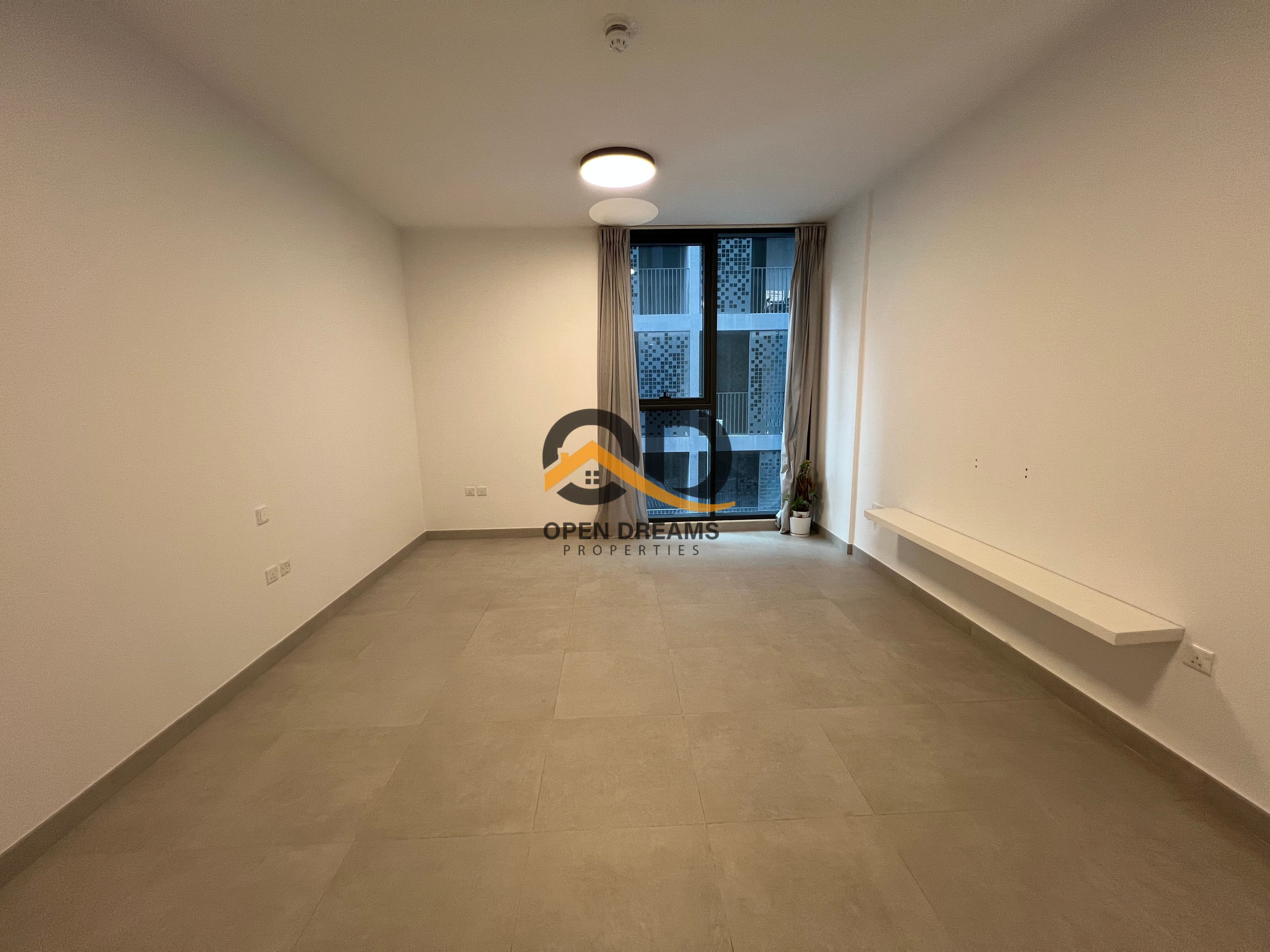 Brand new Studio|Big size |Areej Aljada