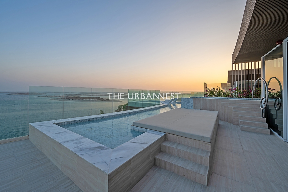 World Class | Luxurious Waterfront Living