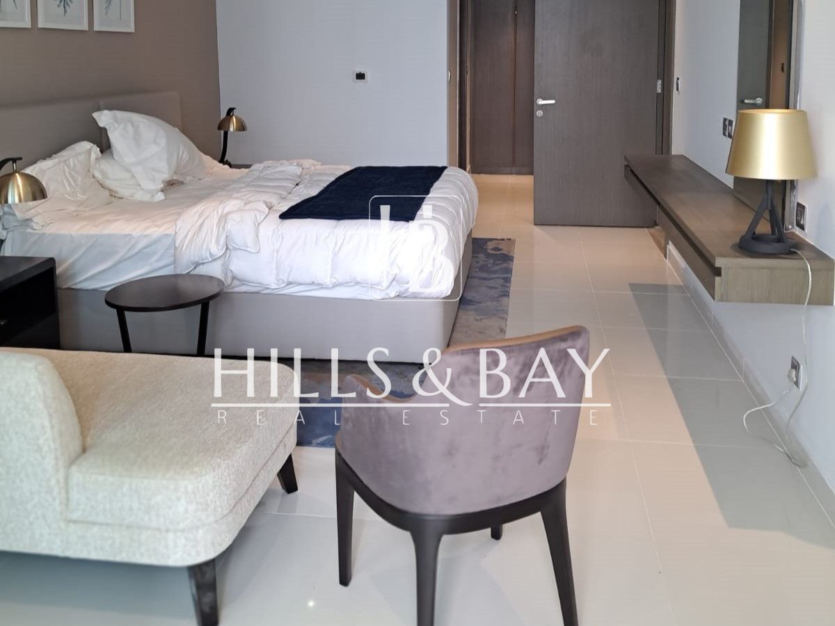 1BR | Canal & Pool View | Available April 2026
