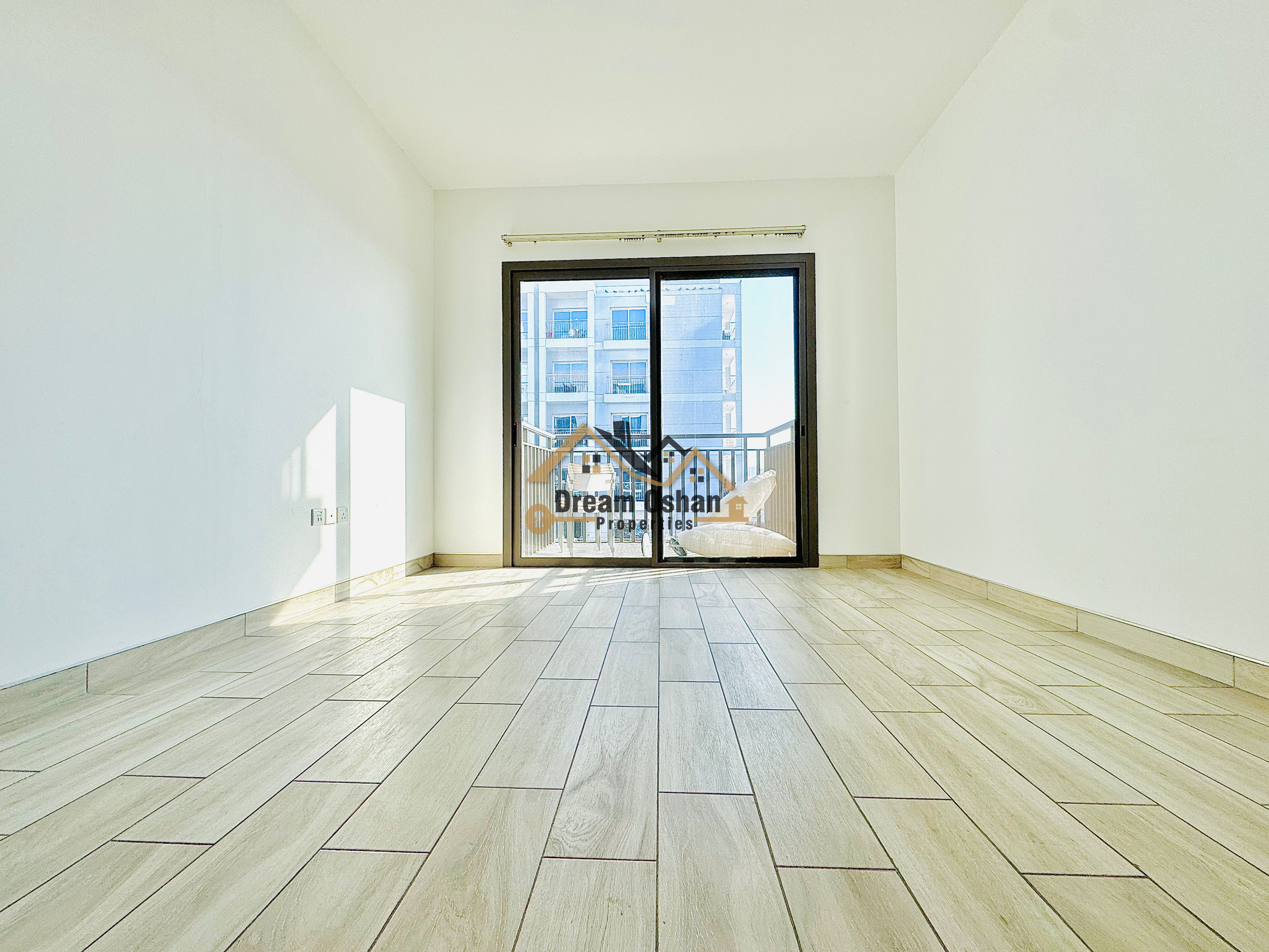 Chiller Free Studio Available With Free Parking