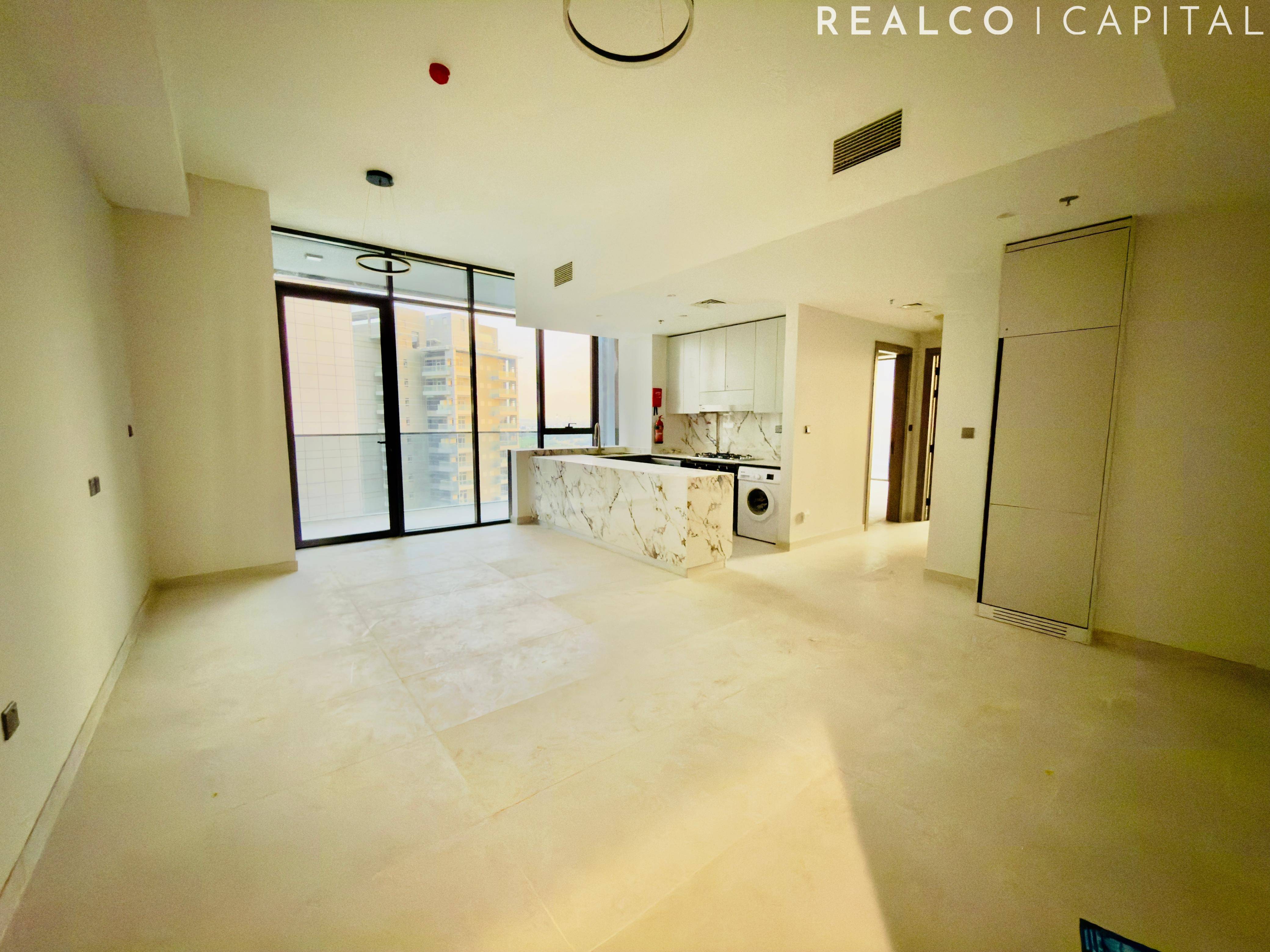 Golf View 2BR Apartment | Spacious Layout | Dubai Sports City
