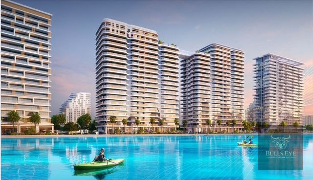 Elegant Luxury Water Front Apartments