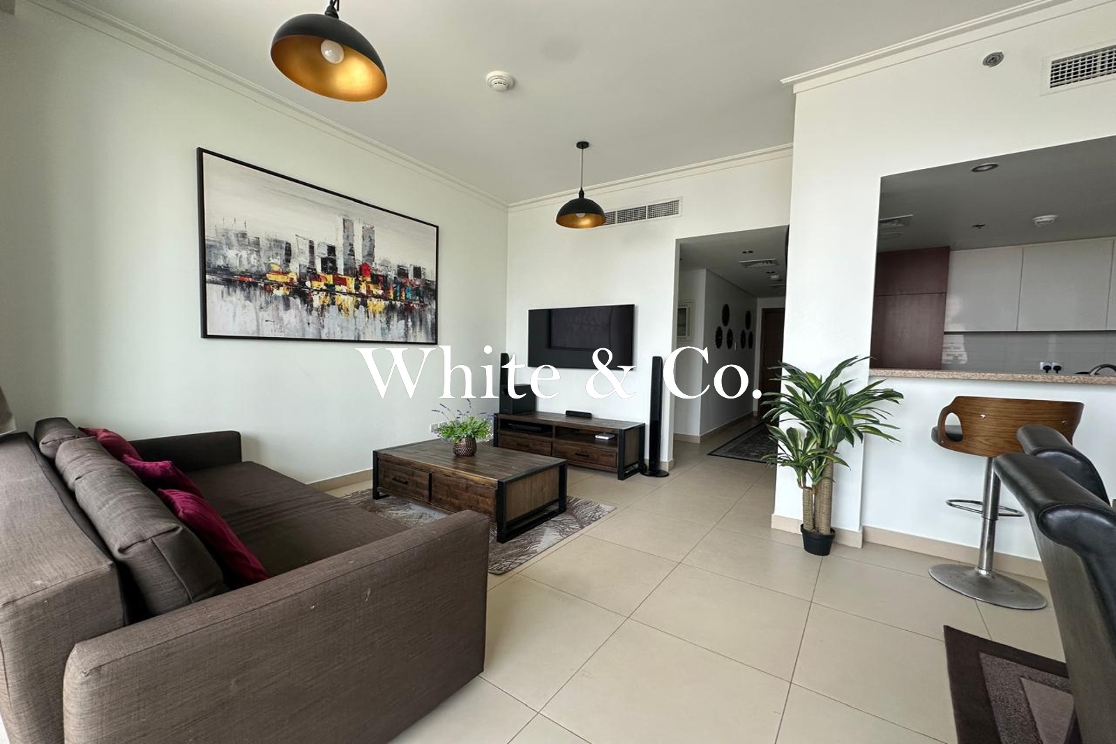 Mid Floor | Sea Views | Vacant Now