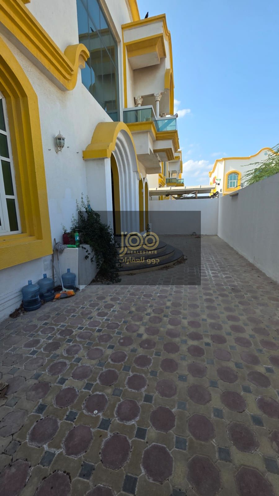 Elegant and Spacious Villa for Annual Rent in Al Butain | 6 Master Bedrooms | Two Floors | Indoor & Outdoor Parking