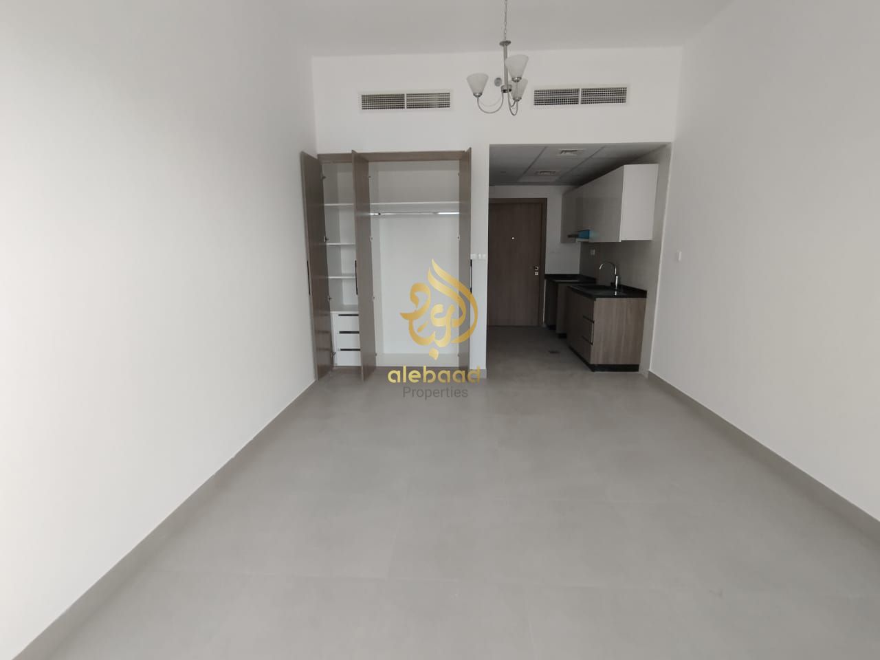Luxury And Specious Studio Flat Available For Family With Balcony