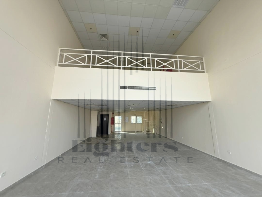 Showroom 2000 sqft Industrial Area 13 | 16 KW Power | Washroom | 100k Rent | 4 Payments