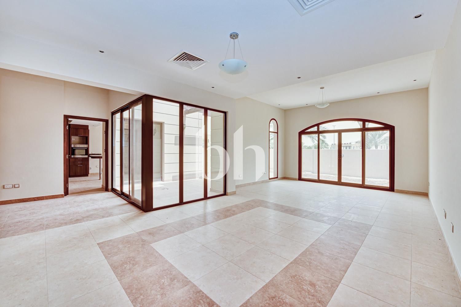 Corner Villa | Single Row | Near Pool N Park