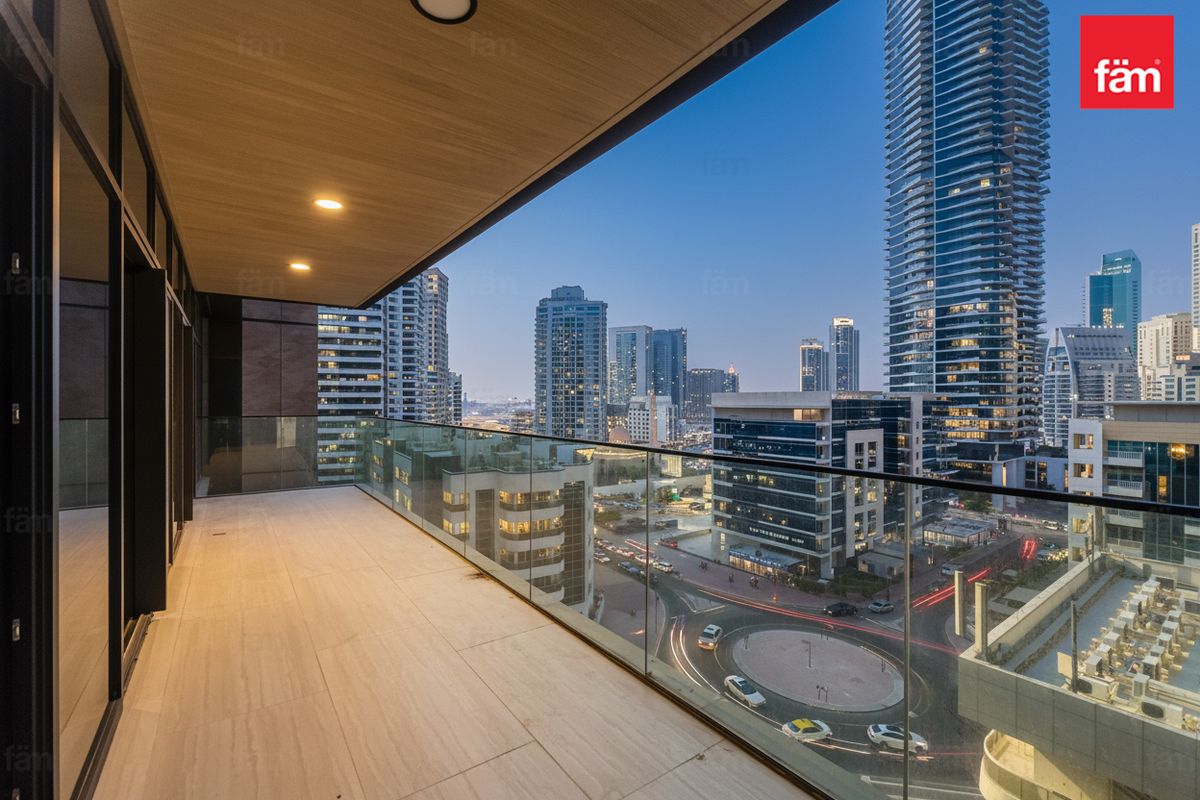 Marina View | Brand New | Semi Furnished