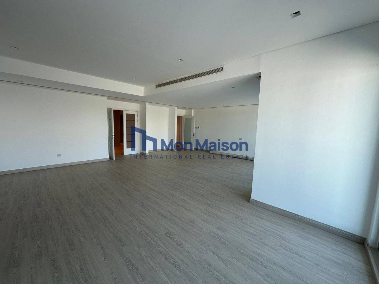 Luxurious 2 Beds| Beach Access | Spacious