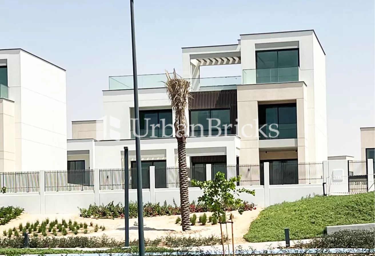 Best Location l Brand New l Park Facing View