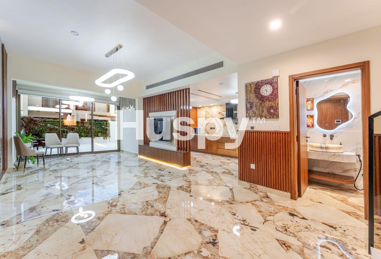Extended Living Area | Vacant | Fully Upgraded