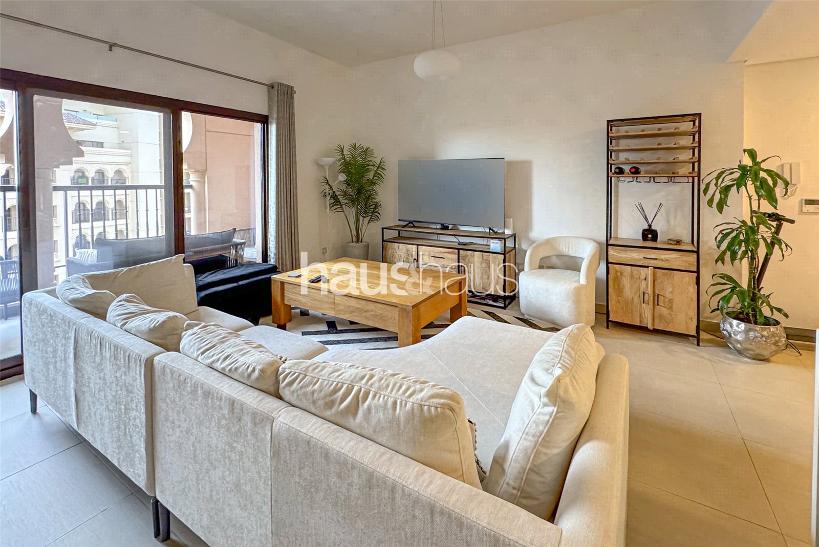 Exclusive | 2 BR | Fully Furnished