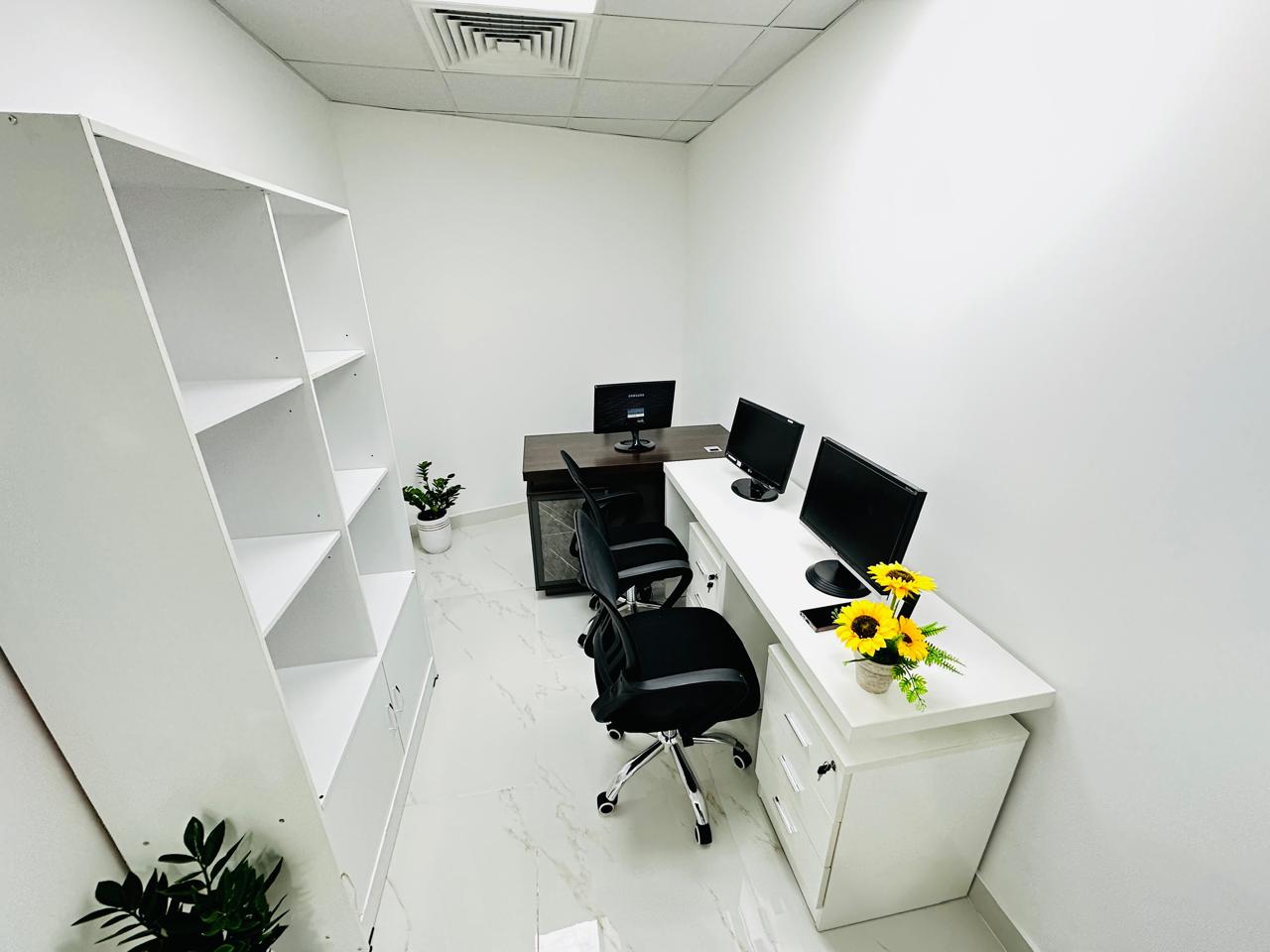 Brand new office |direct from Owner |near to Public Transport