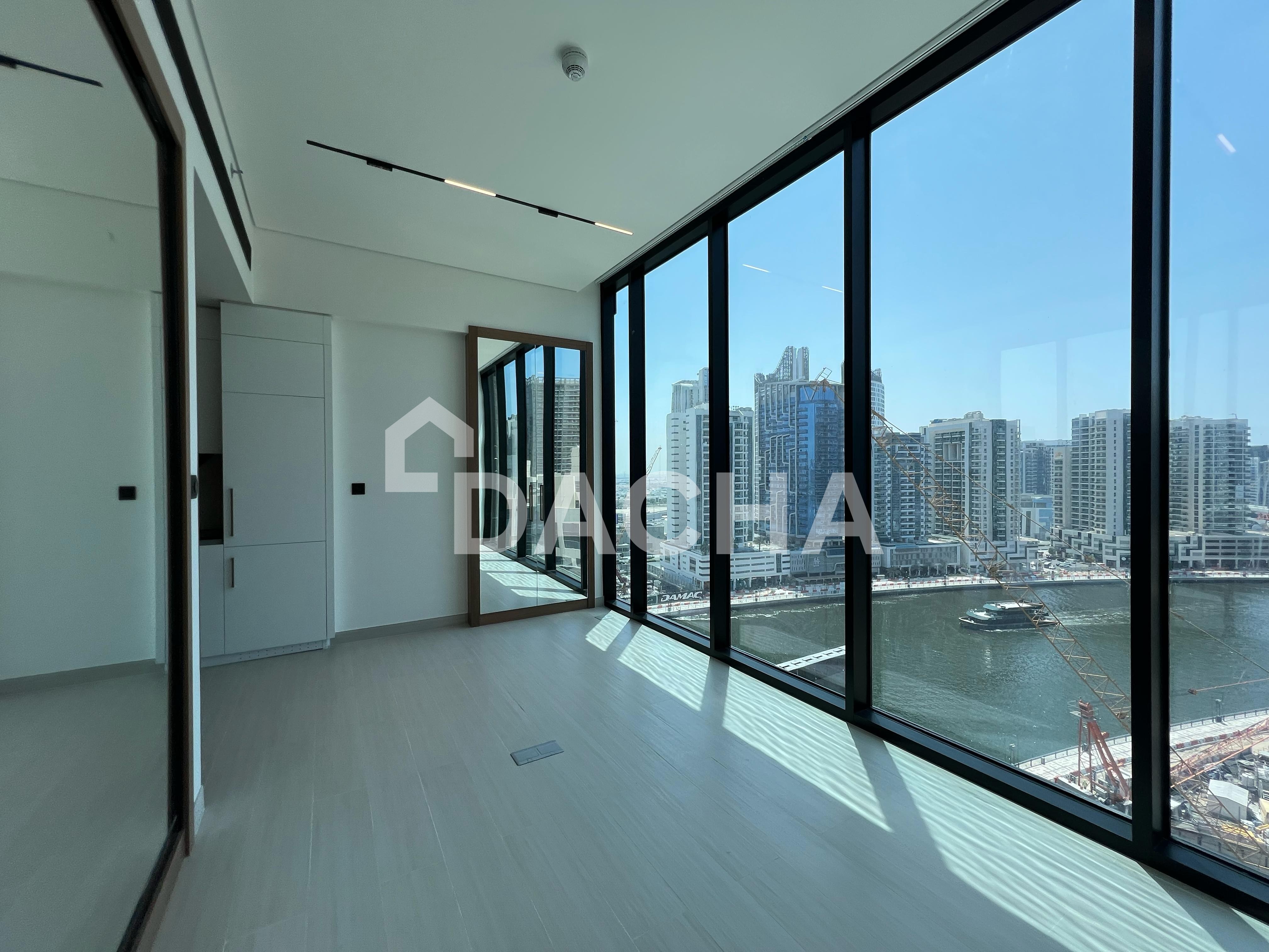 Brand New | High Floor | Canal View | Hot Deal
