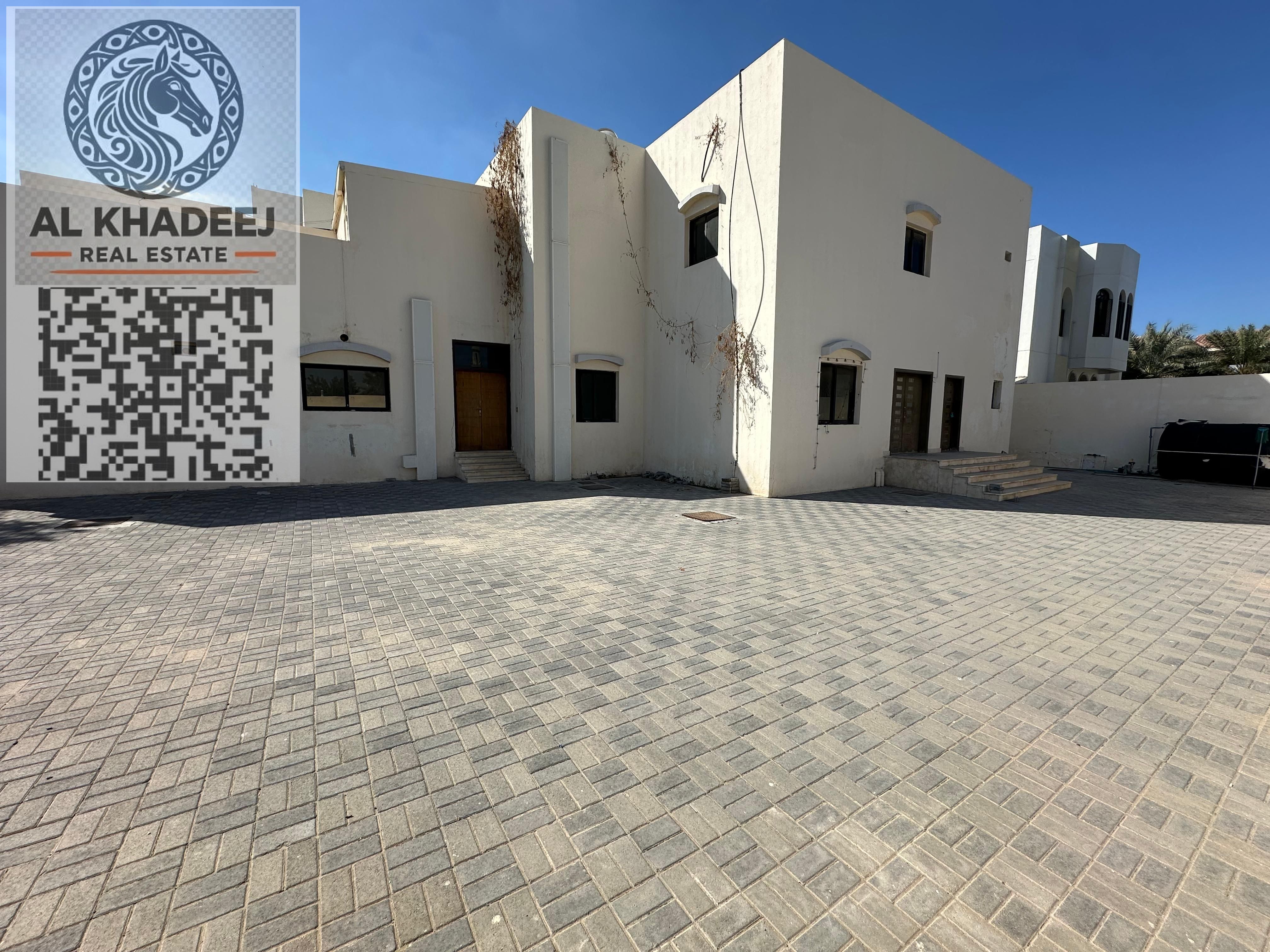 Villa for Annual Rent – Mushrif / Ajman A rare opportunity for a large family or family sharing Villa Details: 6 Master Bedrooms Very spacious m