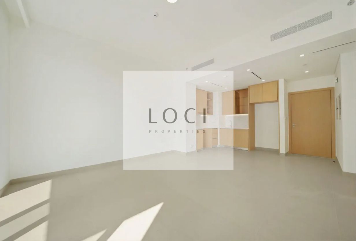 SPACIOUS | POOL AND PARK VIEW | MULTIPLE CHEQUES
