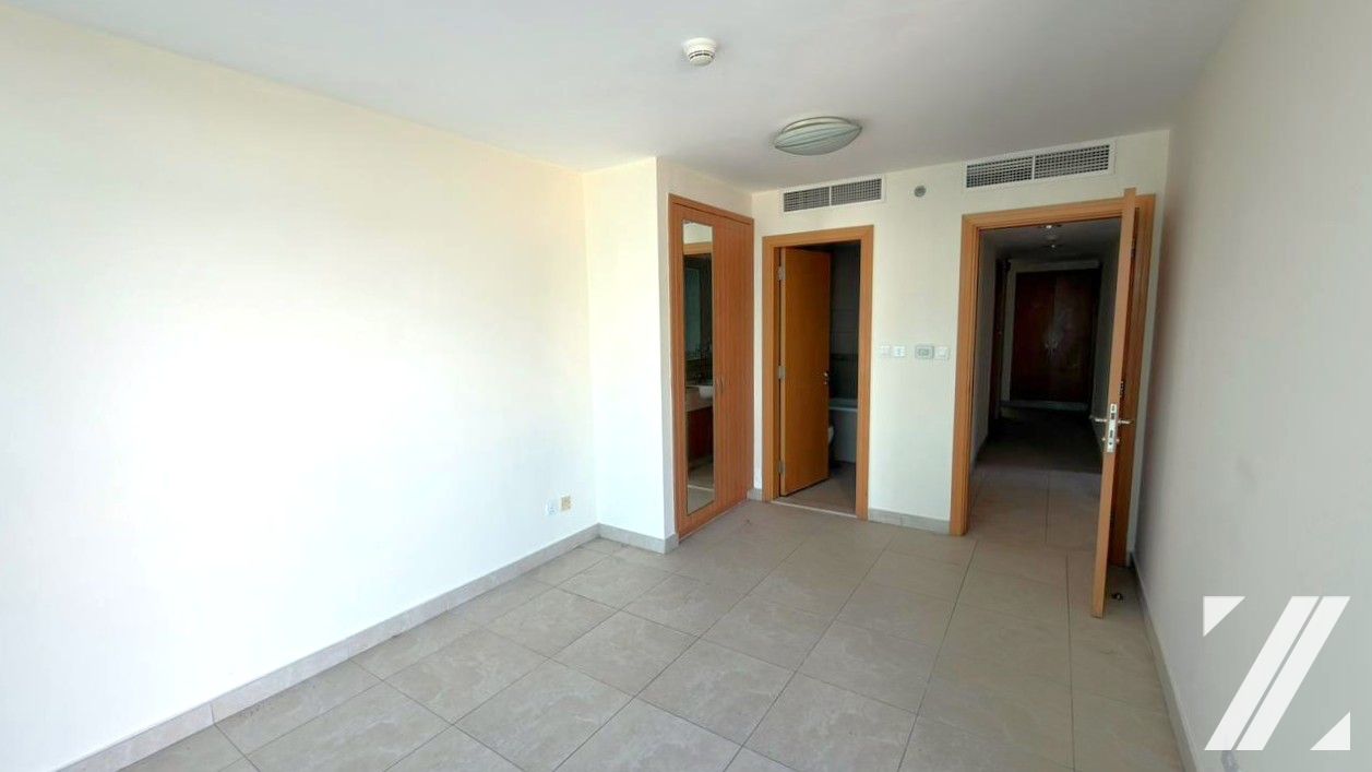 Next to Metro | Spacious | Balcony with City View
