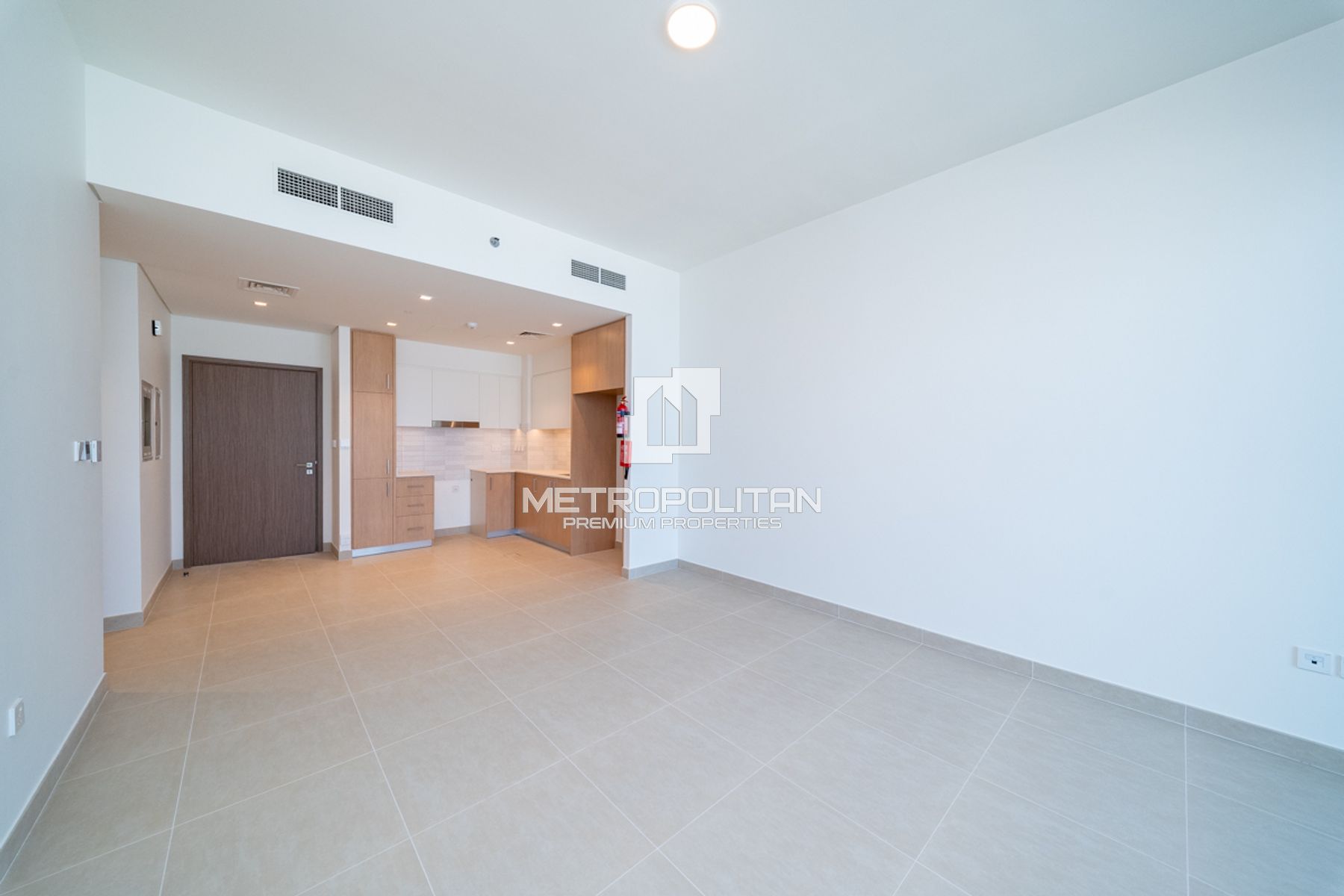 Elegant 2-Bedroom | Waterfront | Prime Location