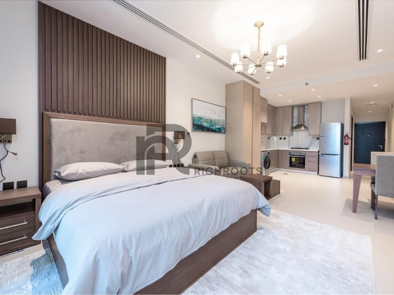 CHIC AND MODERN | ELEGANTLY FURNISHED | SPACIOUS