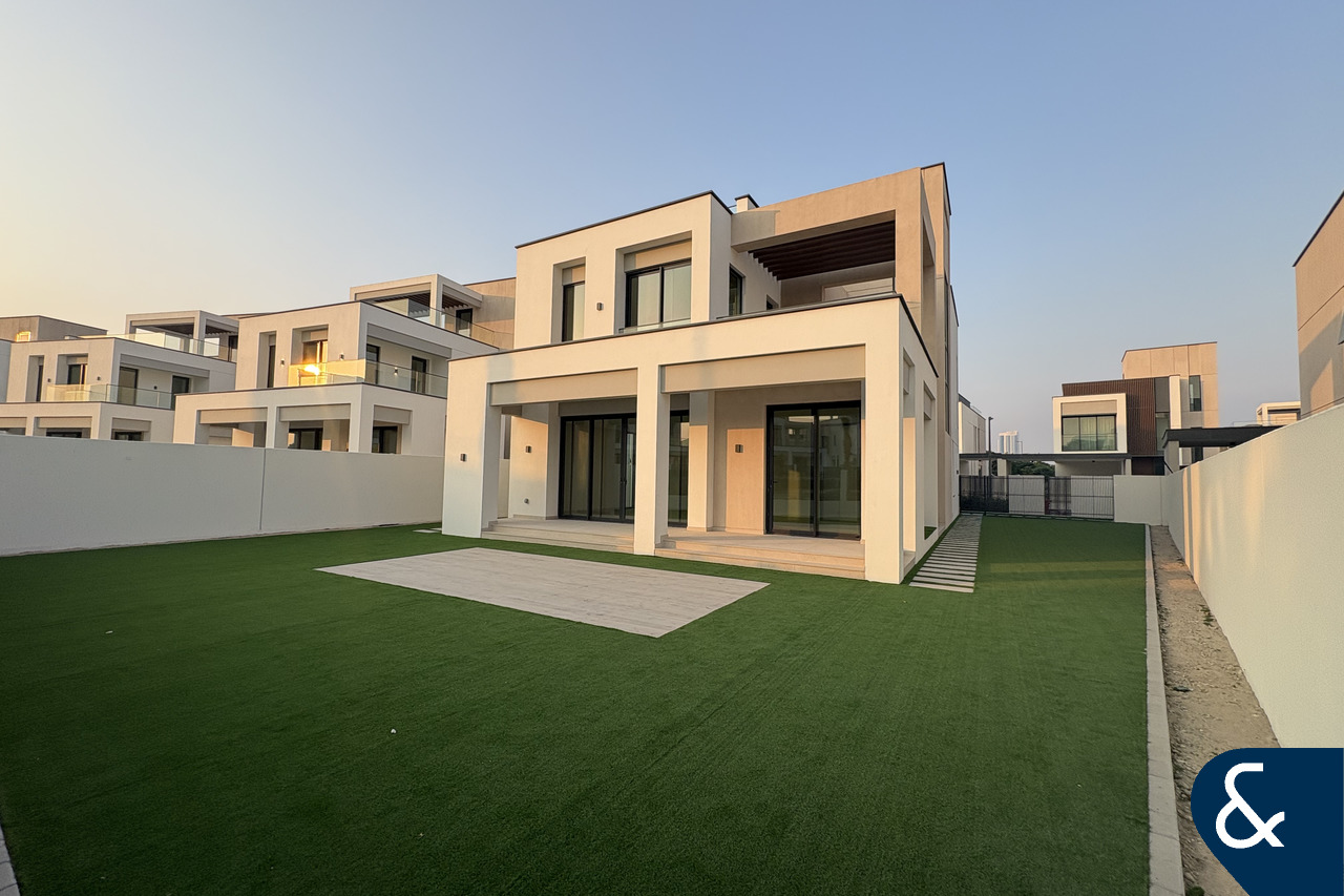 4 Bedrooms I Brand New I Landscaped garden