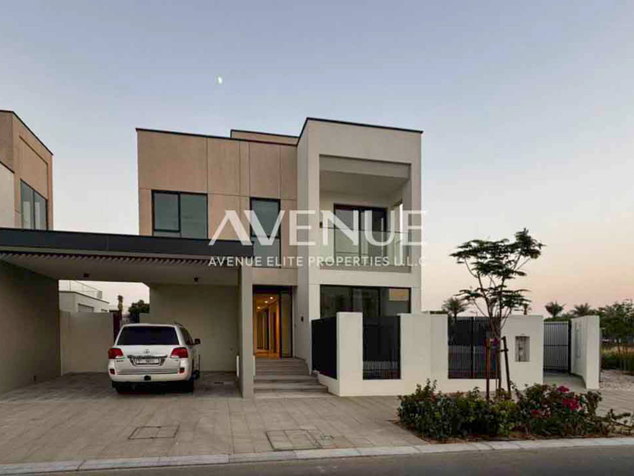 Corner Unit | Landscaped | Single Row
