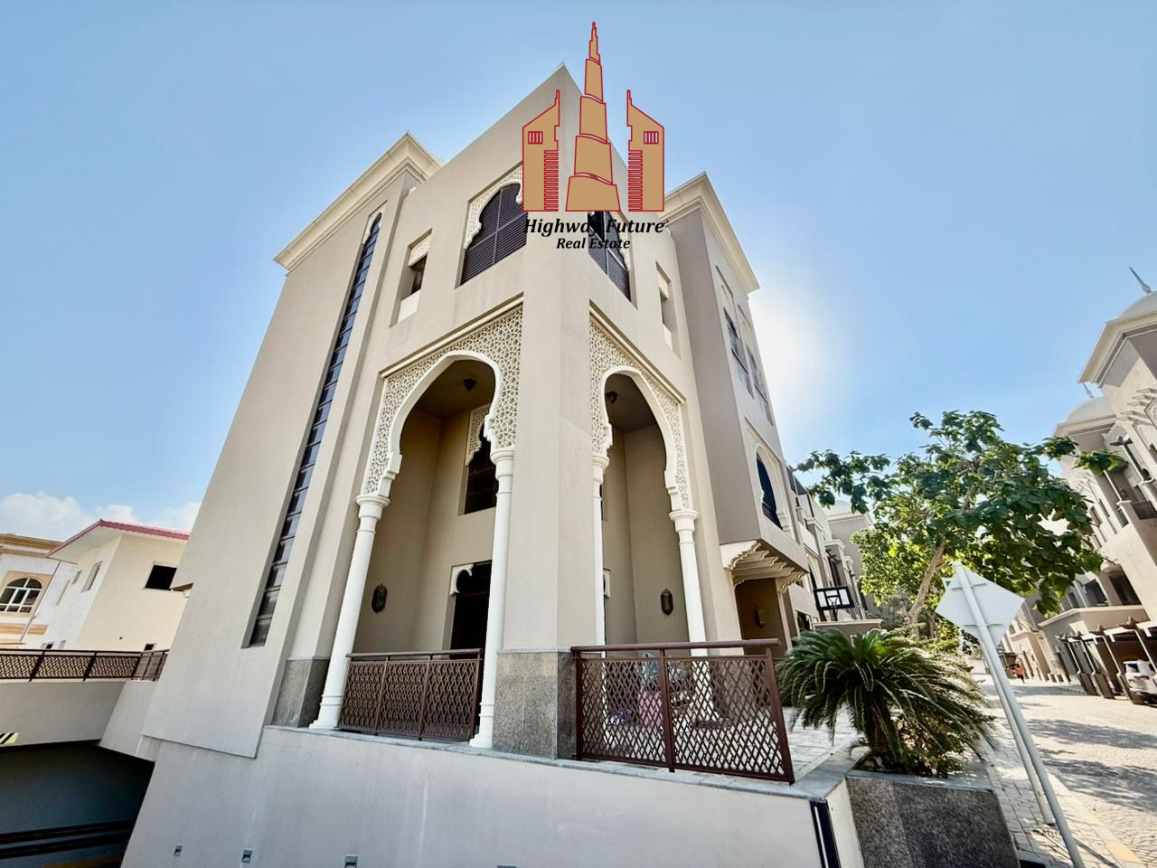 Prestigious 4BR + Maid Room Villa | Luxury Community | Near Beach