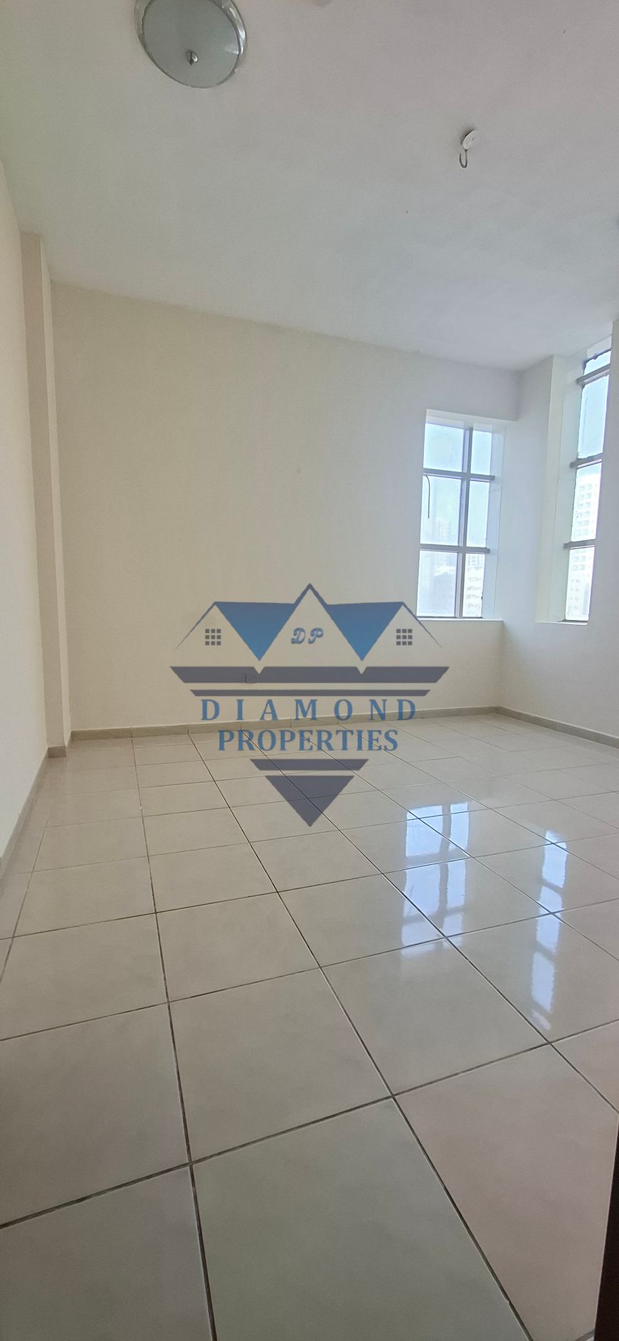 Very hot offer And good location And spacious flat 1bhk cantral Ac with double balcoin Abushagara 31k