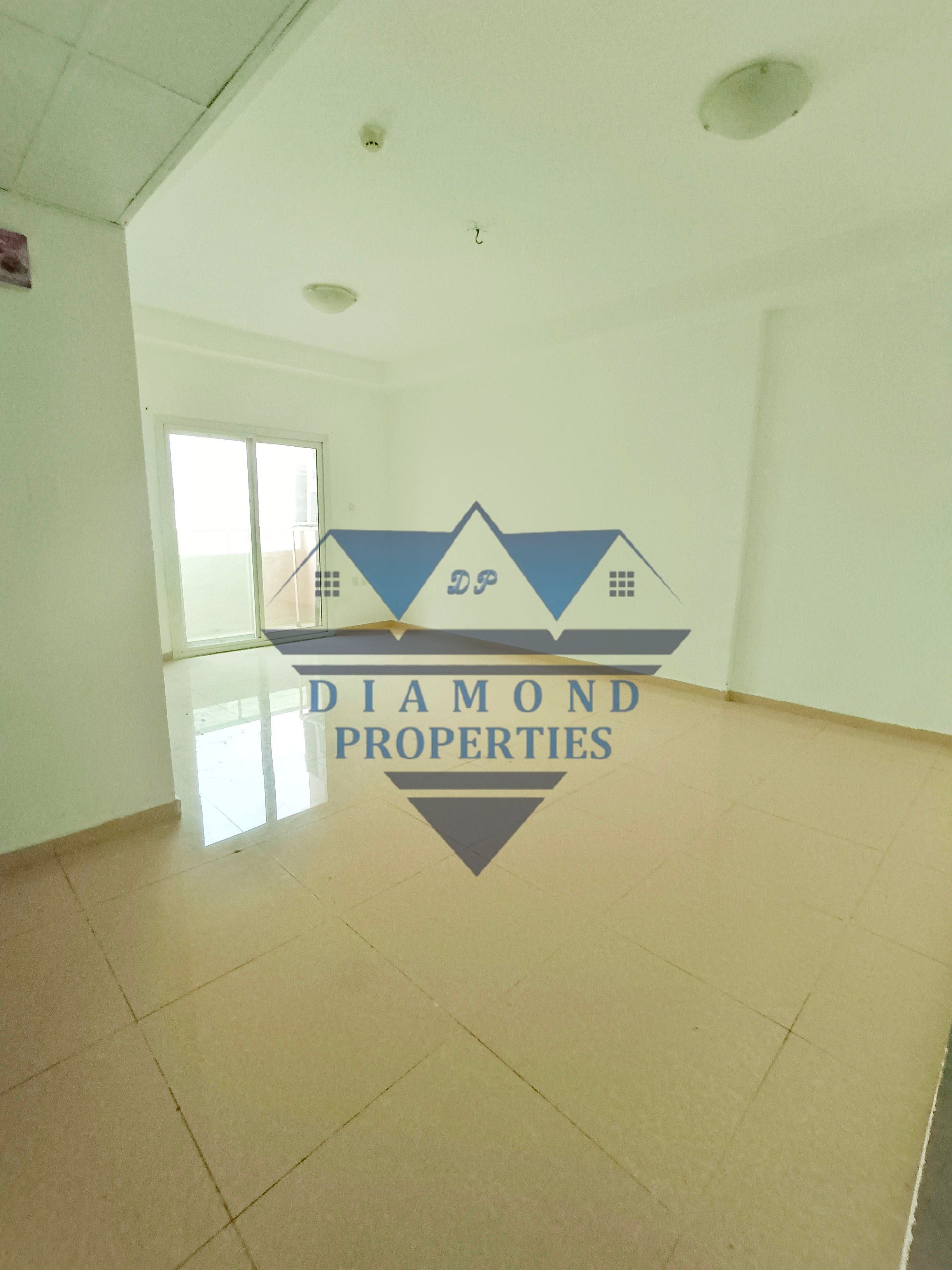 NO DEPOSIT VERY GOOD 3BHK /3 BATHROOMS CENTRAL AC/GAS WITH BALCONY