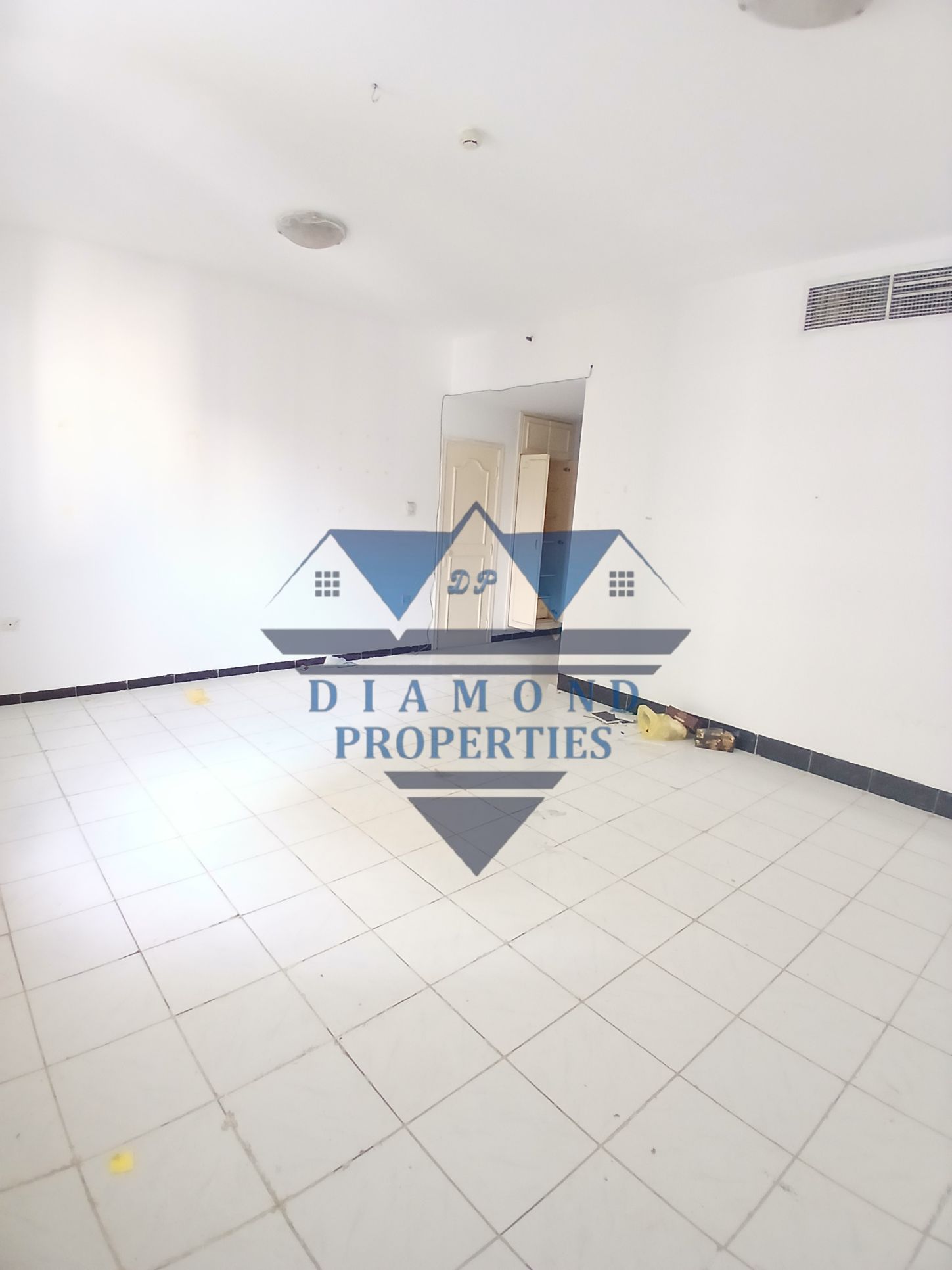 Very spacious Studio flat with saprate kitchen chiler free option etc free in a very good price