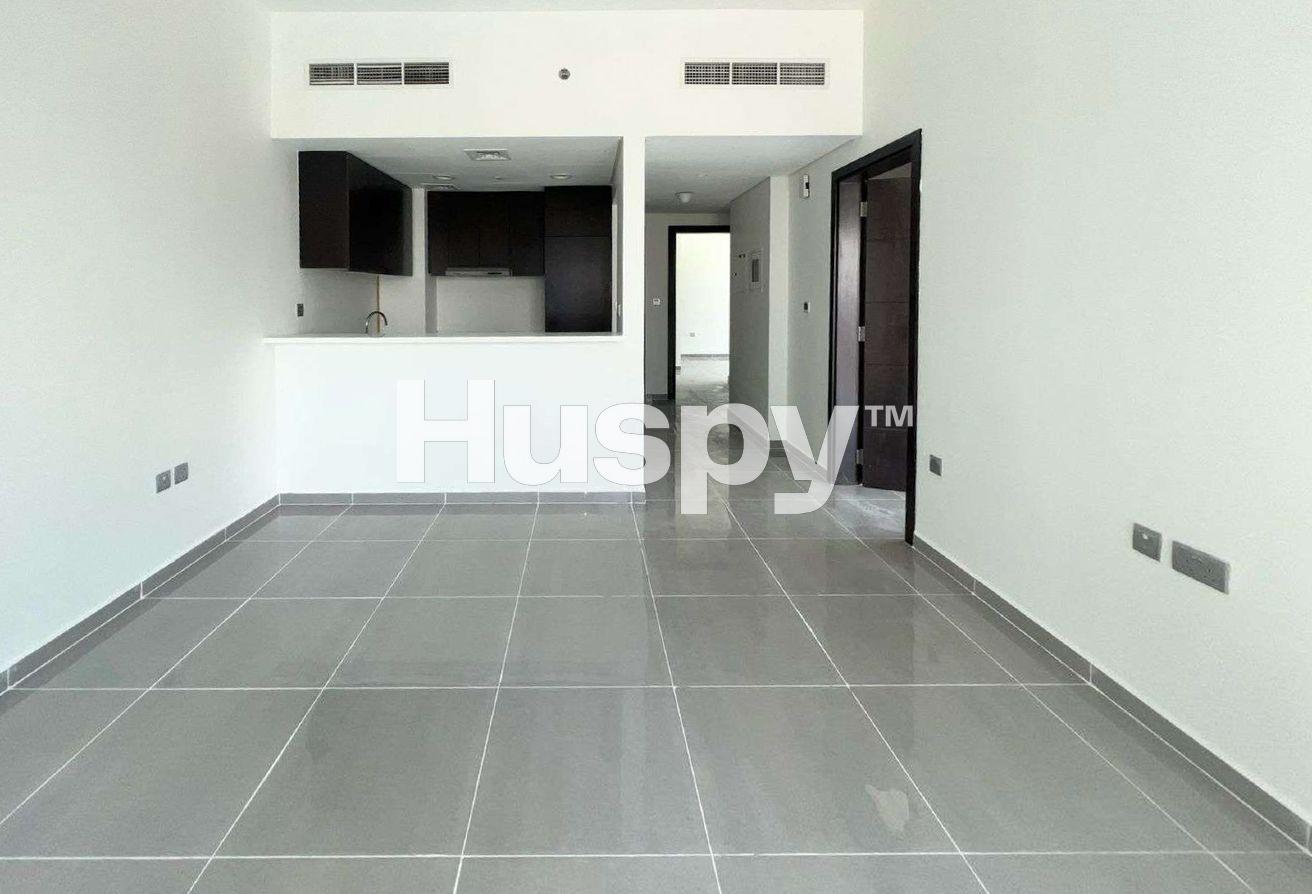 Furnished | Near Metro | Large Layout