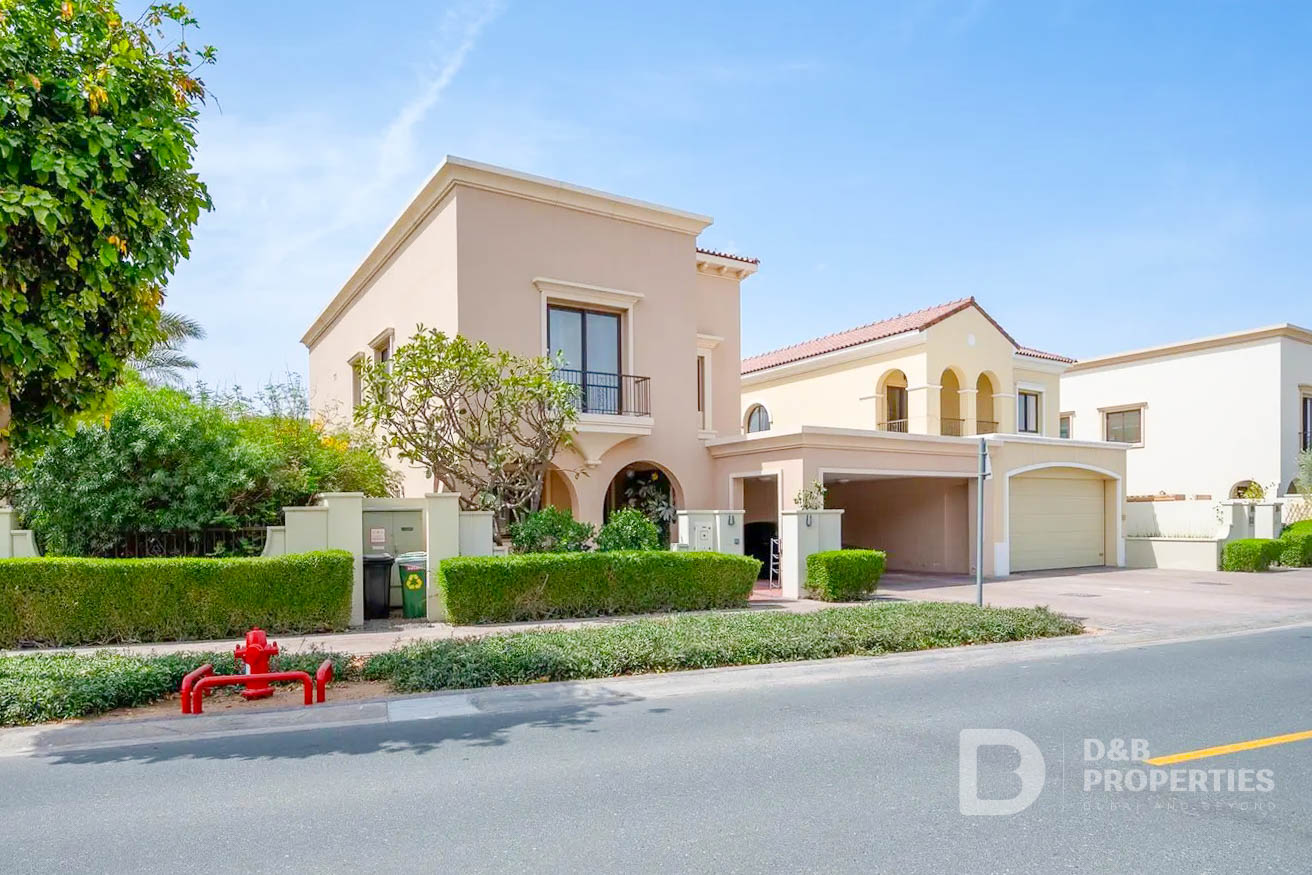 Corner Plot | Best Location | Extended | Tenanted