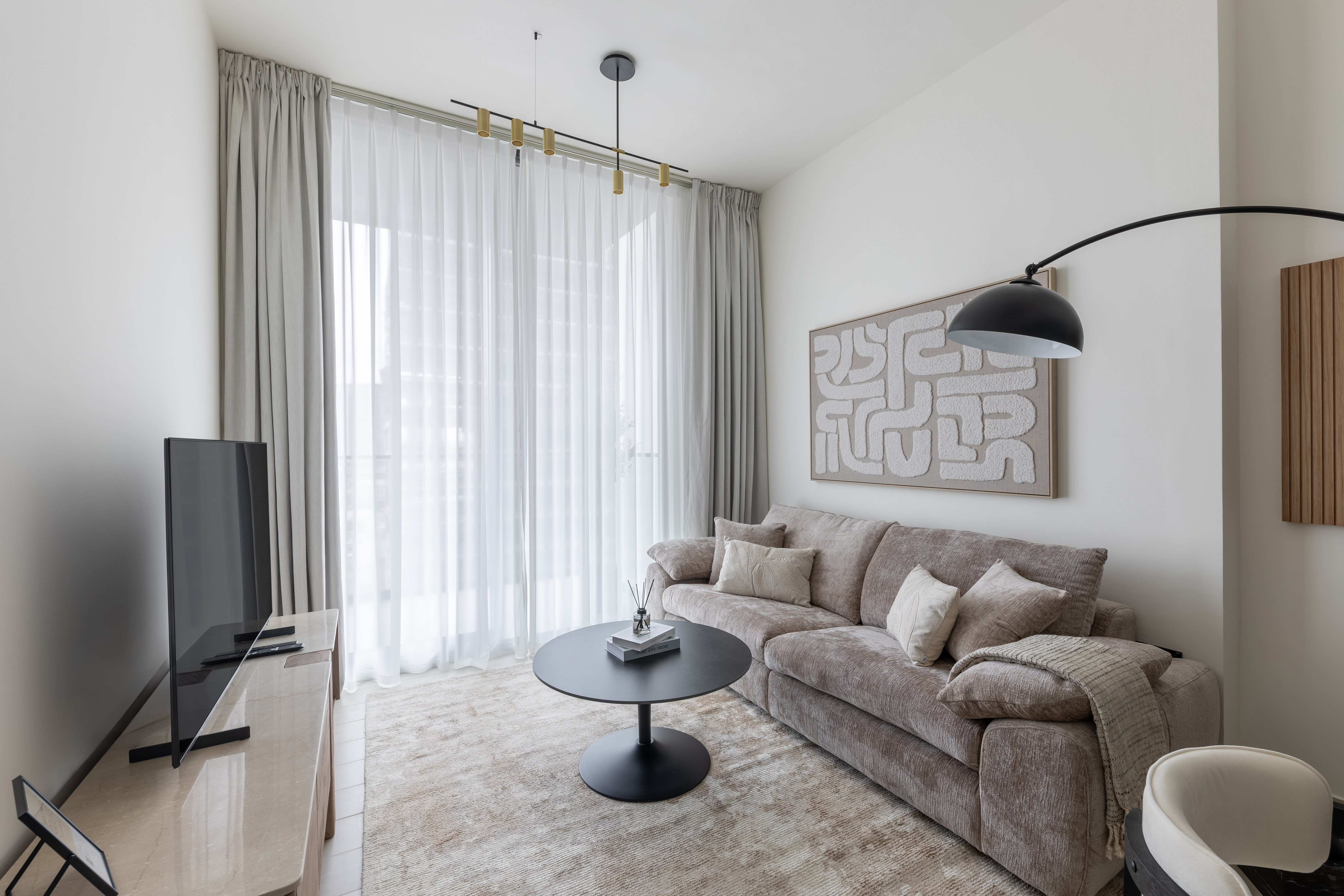 Modern finishing | Bright layout | Prime JVC location